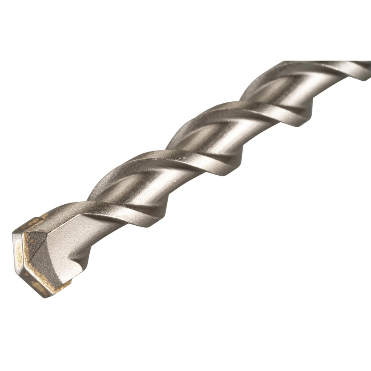 Ein metallischer Bohrer mit Spiralrillen und einer Spitze.