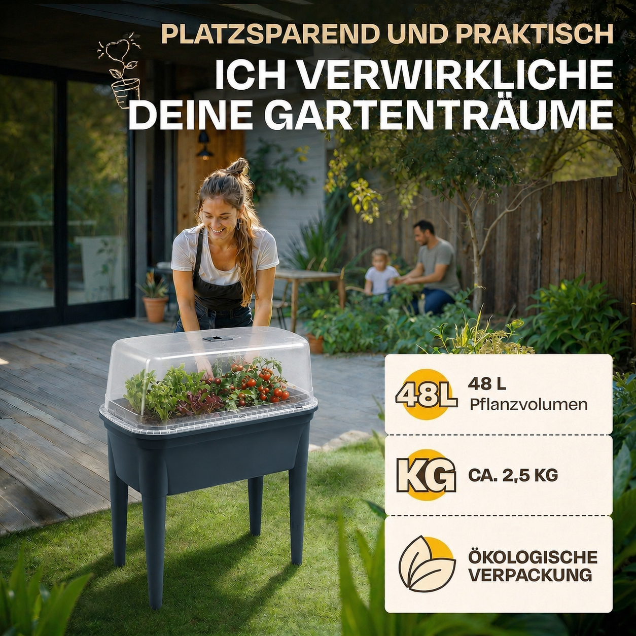 Frau kümmert sich um Hochbeet mit Tomaten und Salat. Familie im Hintergrund.