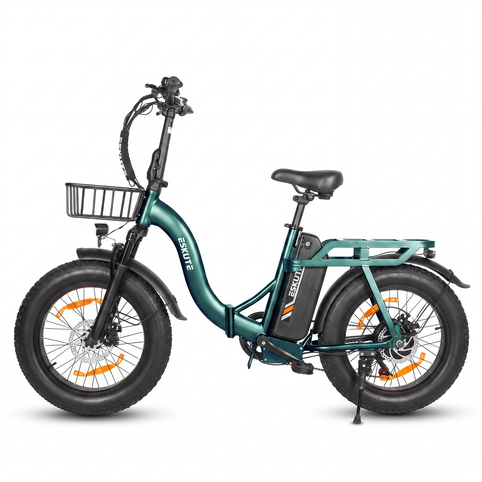 Turkusowy rower elektryczny typu fat bike z przednim koszem i tylnym bagażnikiem.