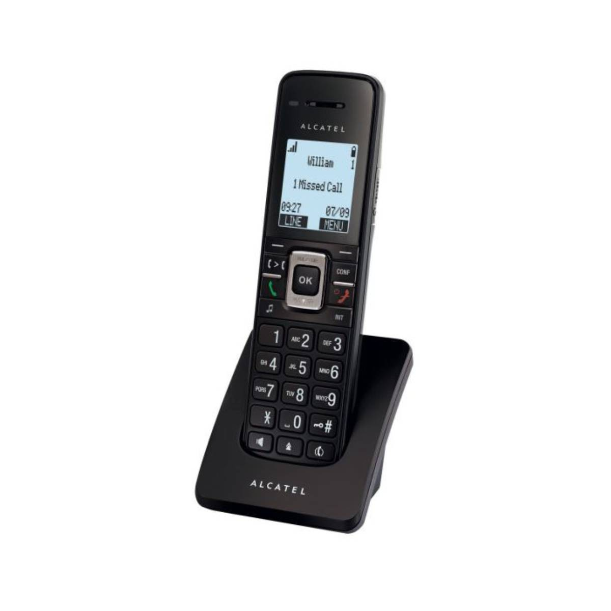 Un telefono cordless nero con display che mostra una chiamata persa è sulla sua base di ricarica.