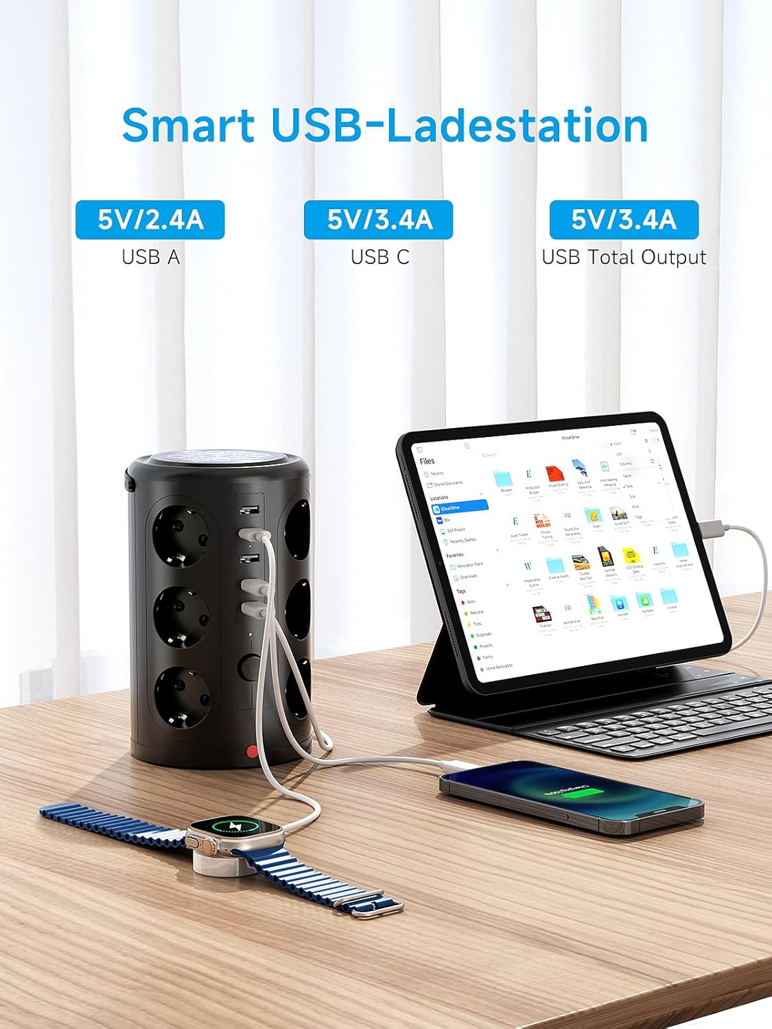 Estación de carga negra con enchufes y puertos USB, cargando smartphone, smartwatch y tablet.