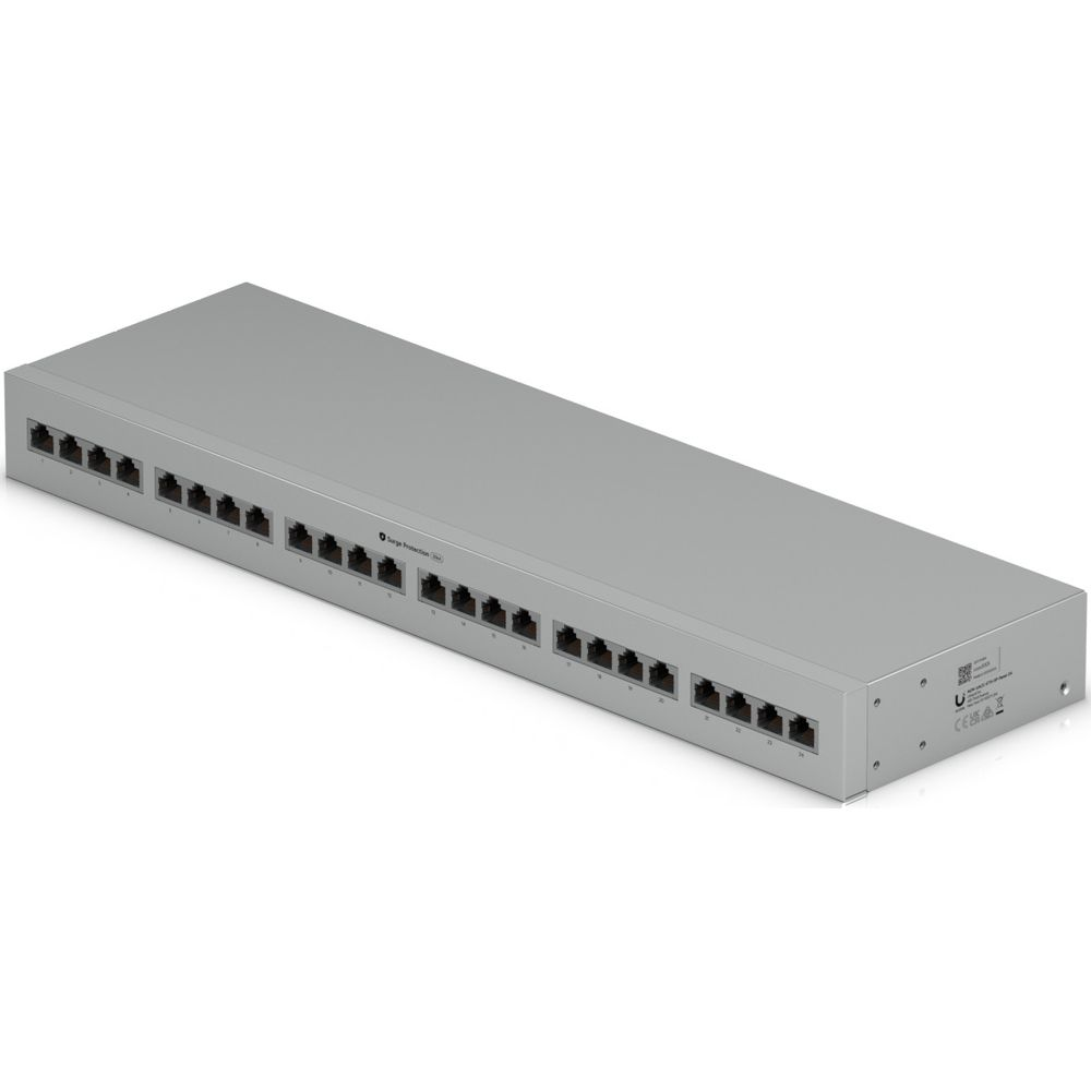 Switch di rete grigio a 24 porte con porte RJ45 e marchi di certificazione.