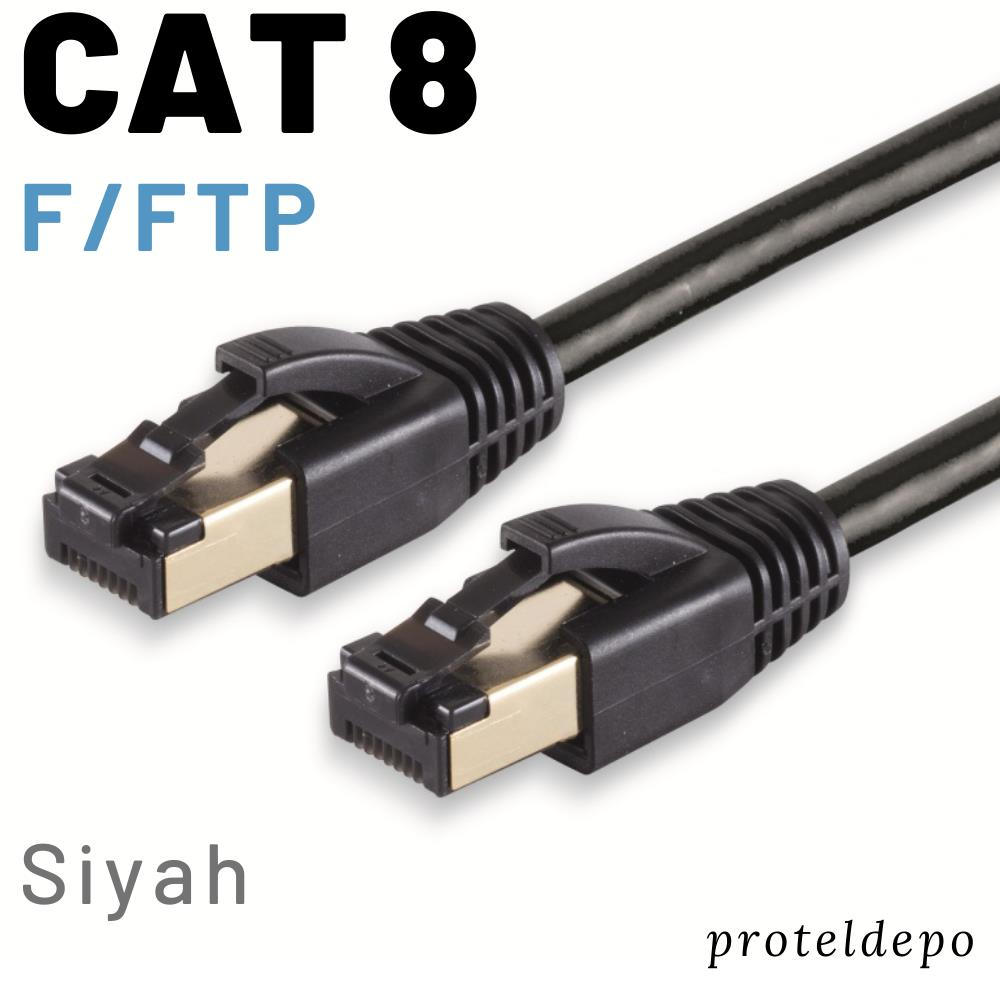 İki RJ45 konektörlü siyah CAT 8 F/FTP Ethernet kablosu.