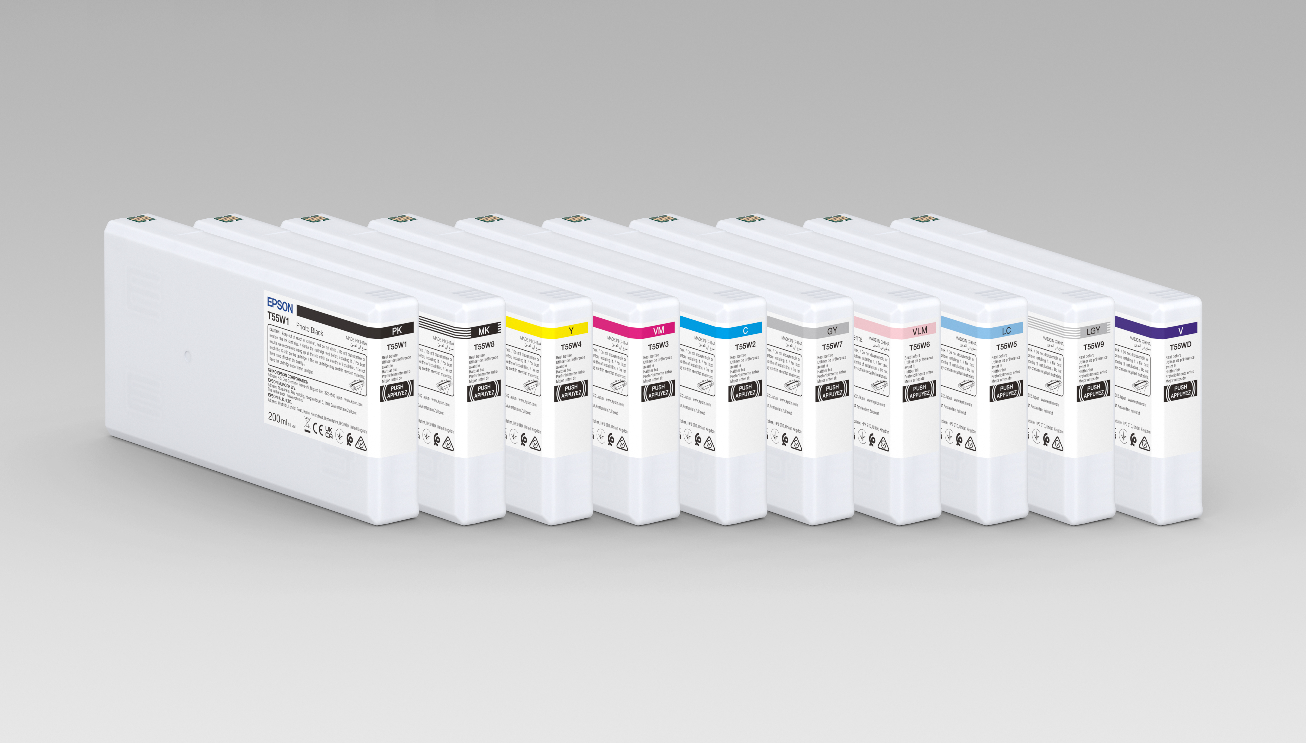 Reihe von Epson Tintenpatronen auf einem grauen Hintergrund.