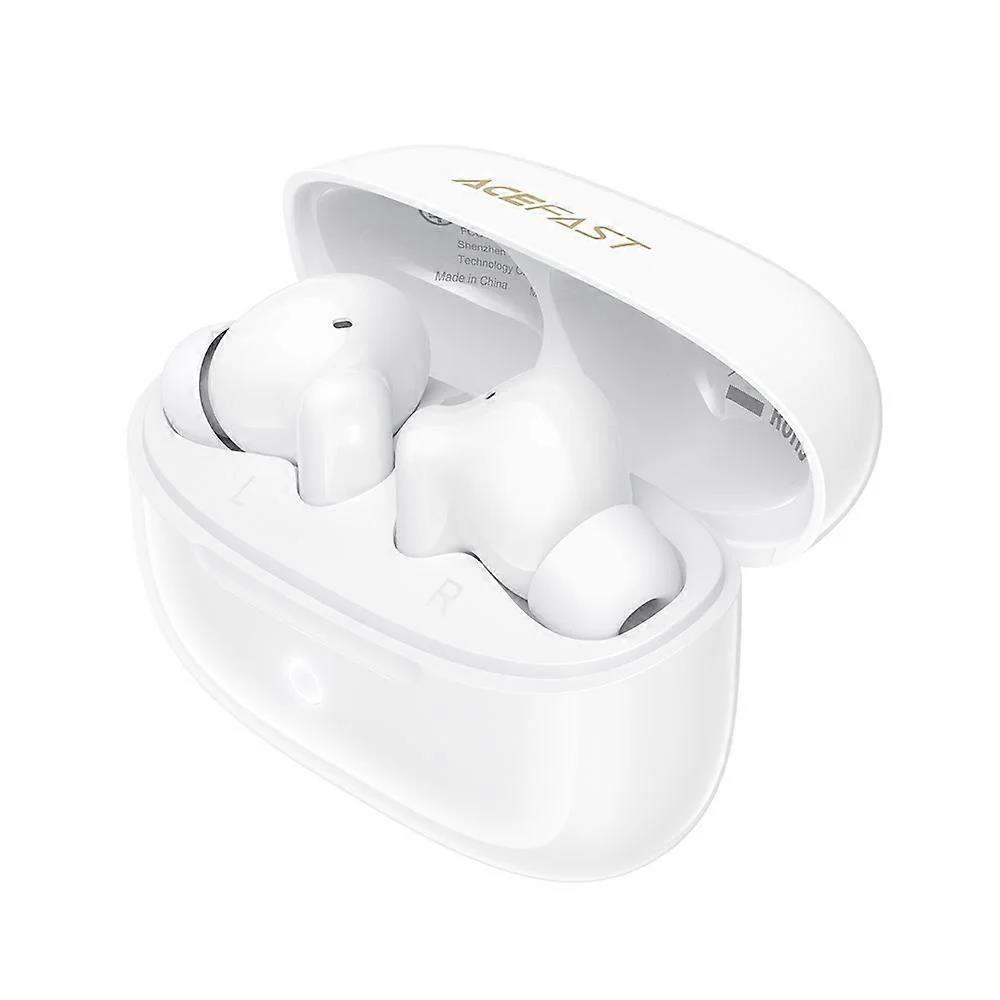 Auricolari wireless AceFast bianchi in una custodia di ricarica aperta. Indicatori L e R visibili.