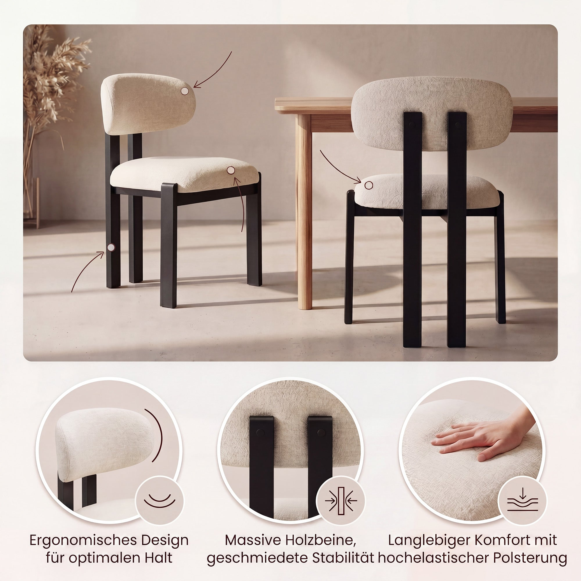 Zwei cremefarbene Stühle mit schwarzen Beinen stehen neben einem Holztisch.