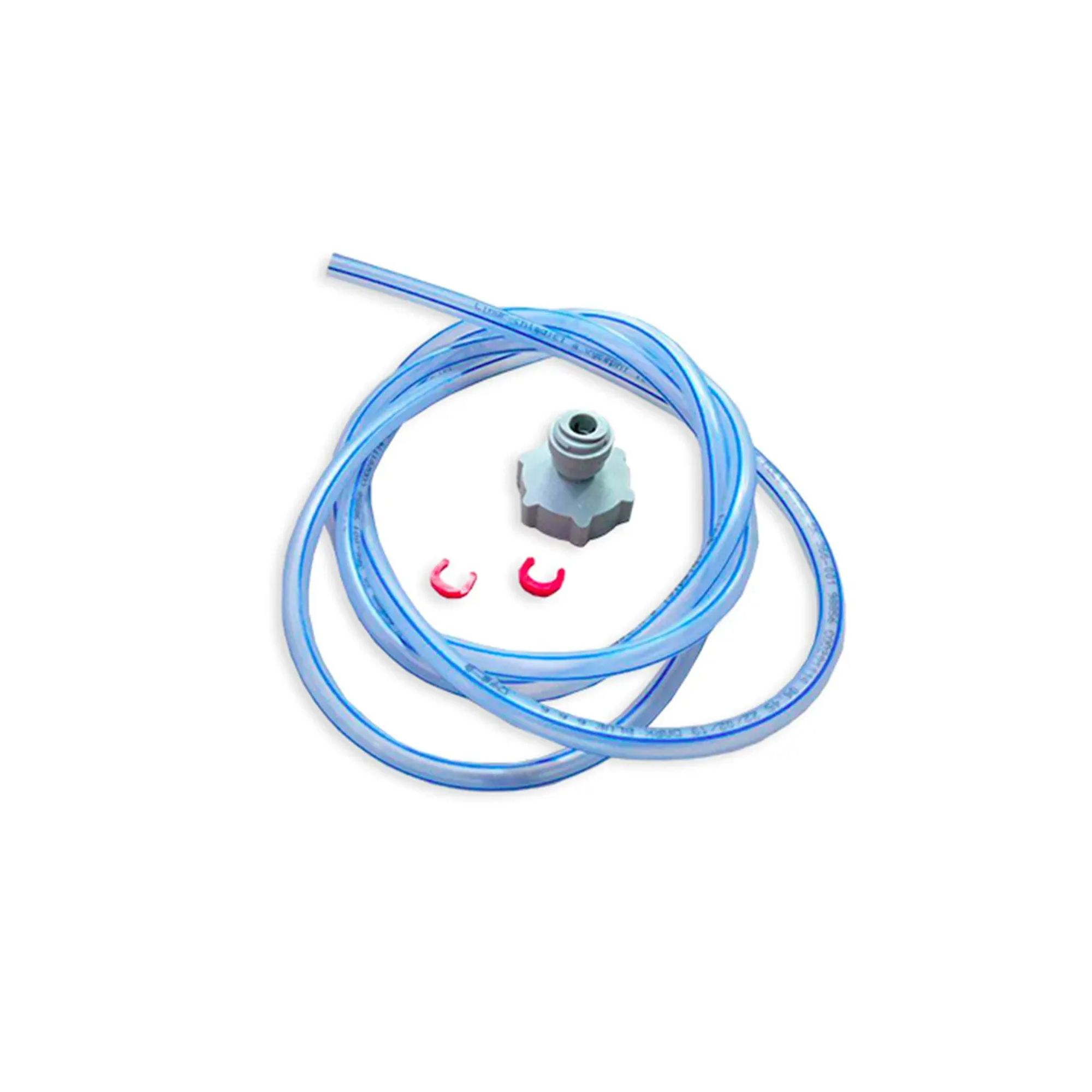Een opgerolde blauwe buis met een grijze connector en twee rode clips.