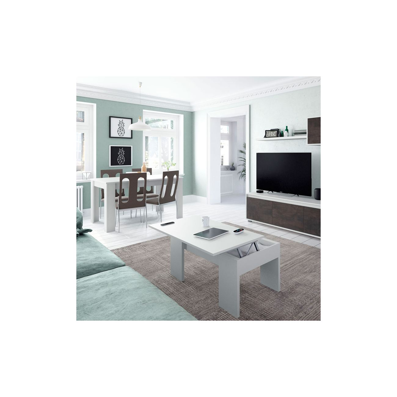 Un salón luminoso con zona de comedor, sofá, mesa de centro y televisor.