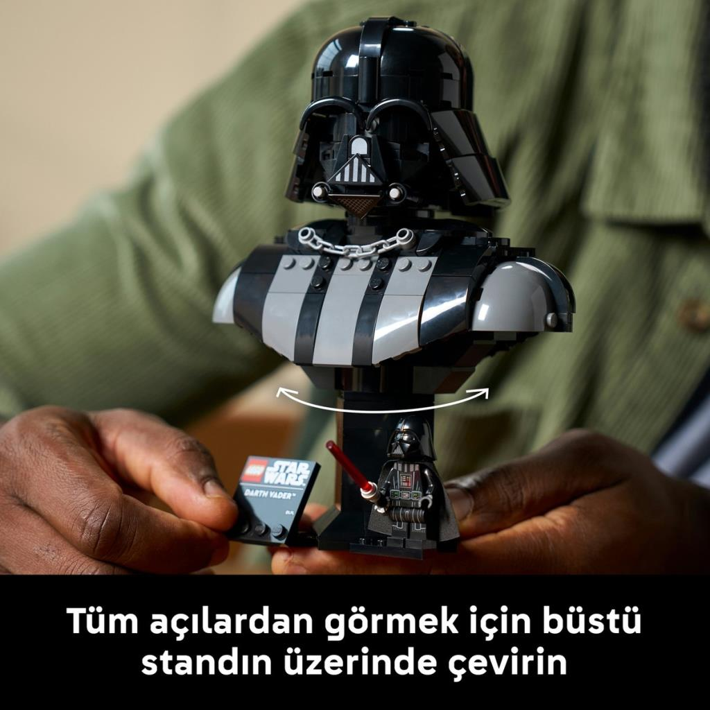 Un busto di Lego di Darth Vader su un supporto in rotazione.