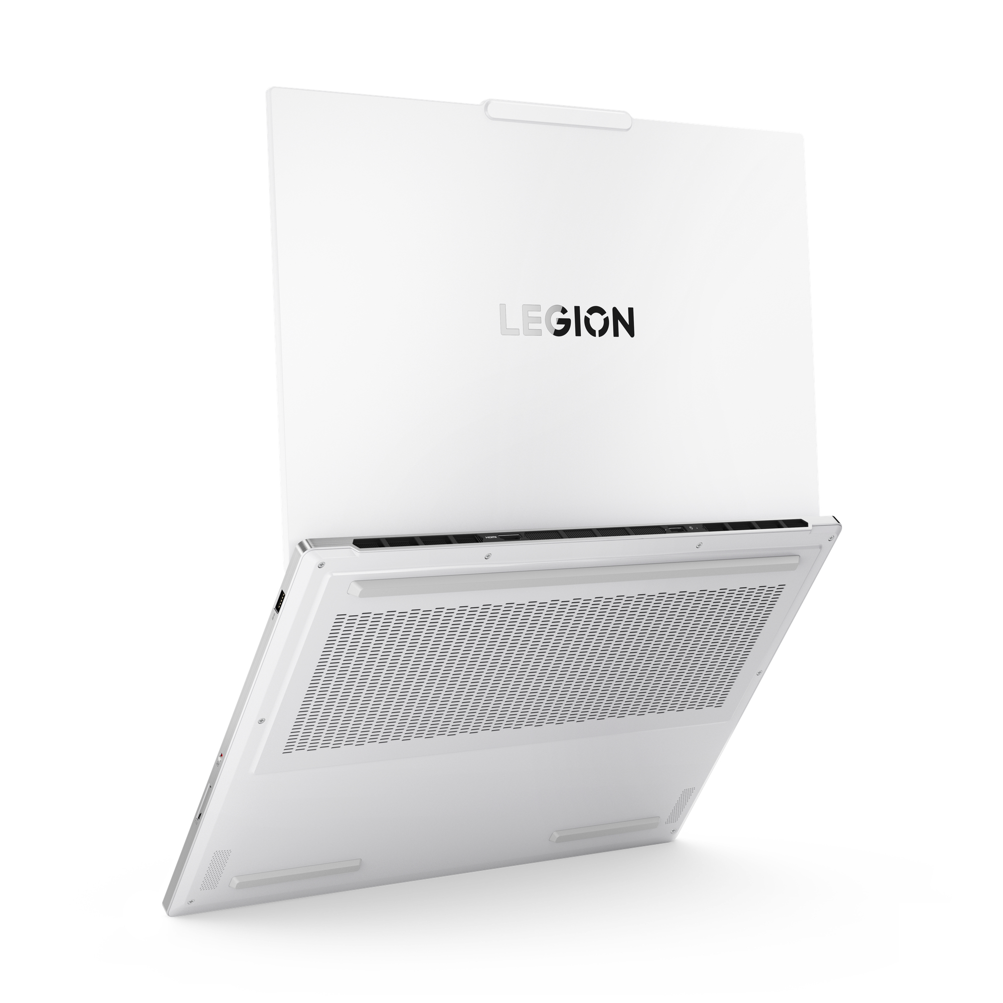 Un laptop bianco con coperchio aperto, che mostra il 