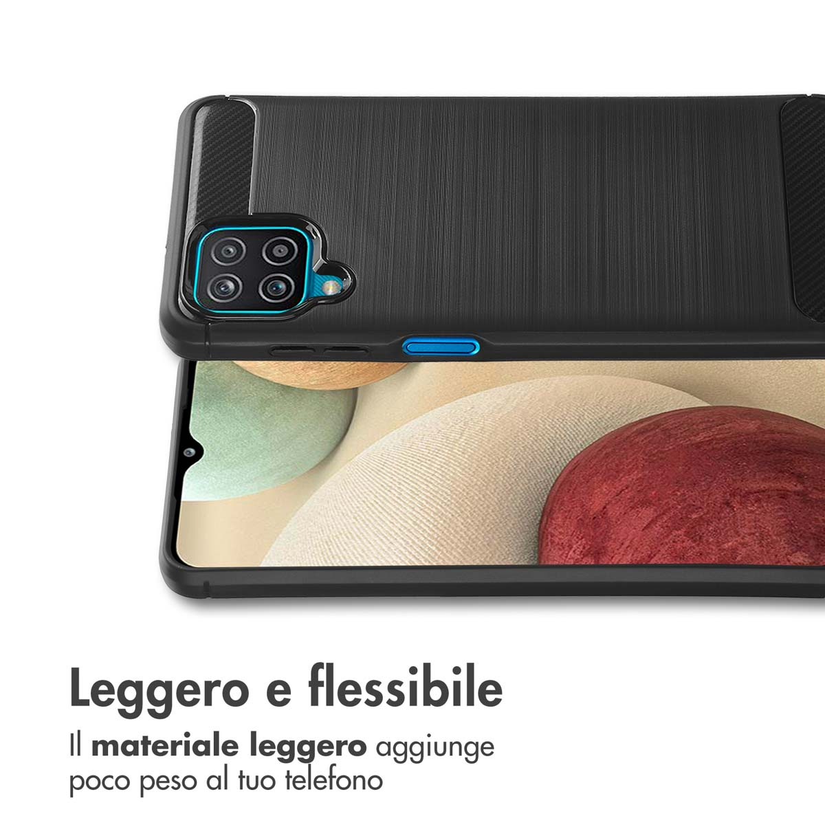 Custodia nera per telefono con texture spazzolata e foro fotocamera.