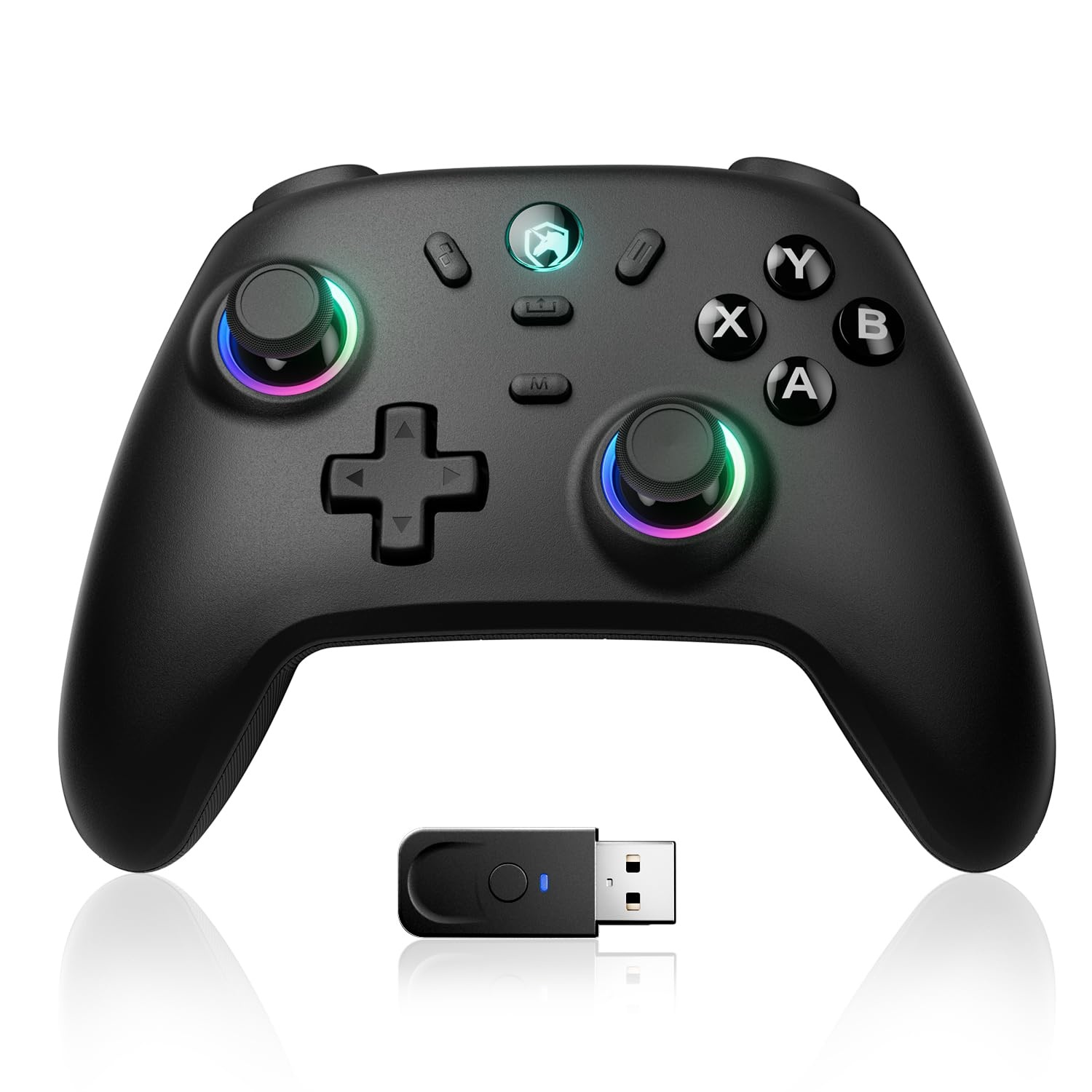 Schwarzer Gaming-Controller mit bunten LED-Akzenten und USB-Dongle.
