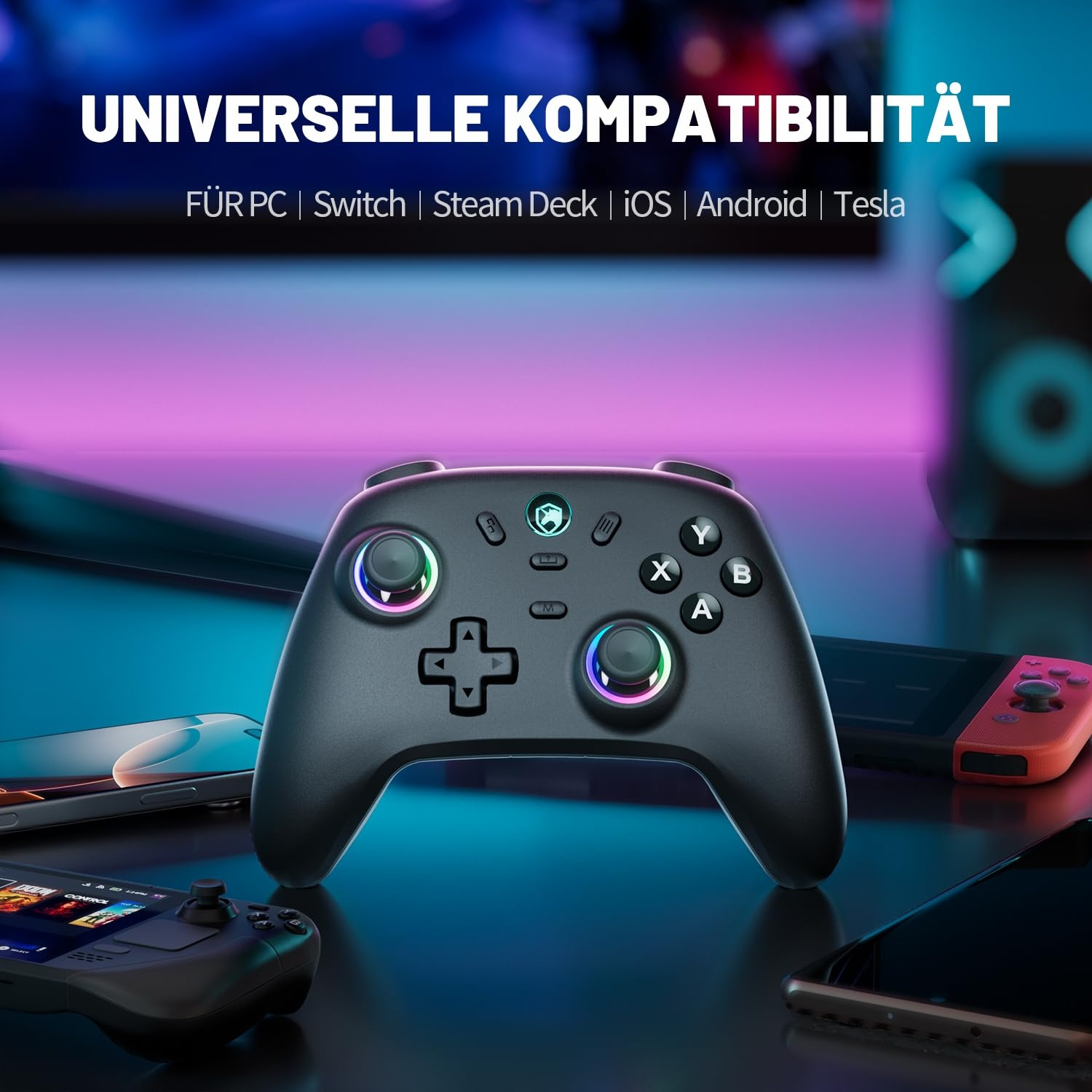 Ein schwarzer Controller liegt auf einem Tisch, umgeben von Smartphones und einem Steam Deck.