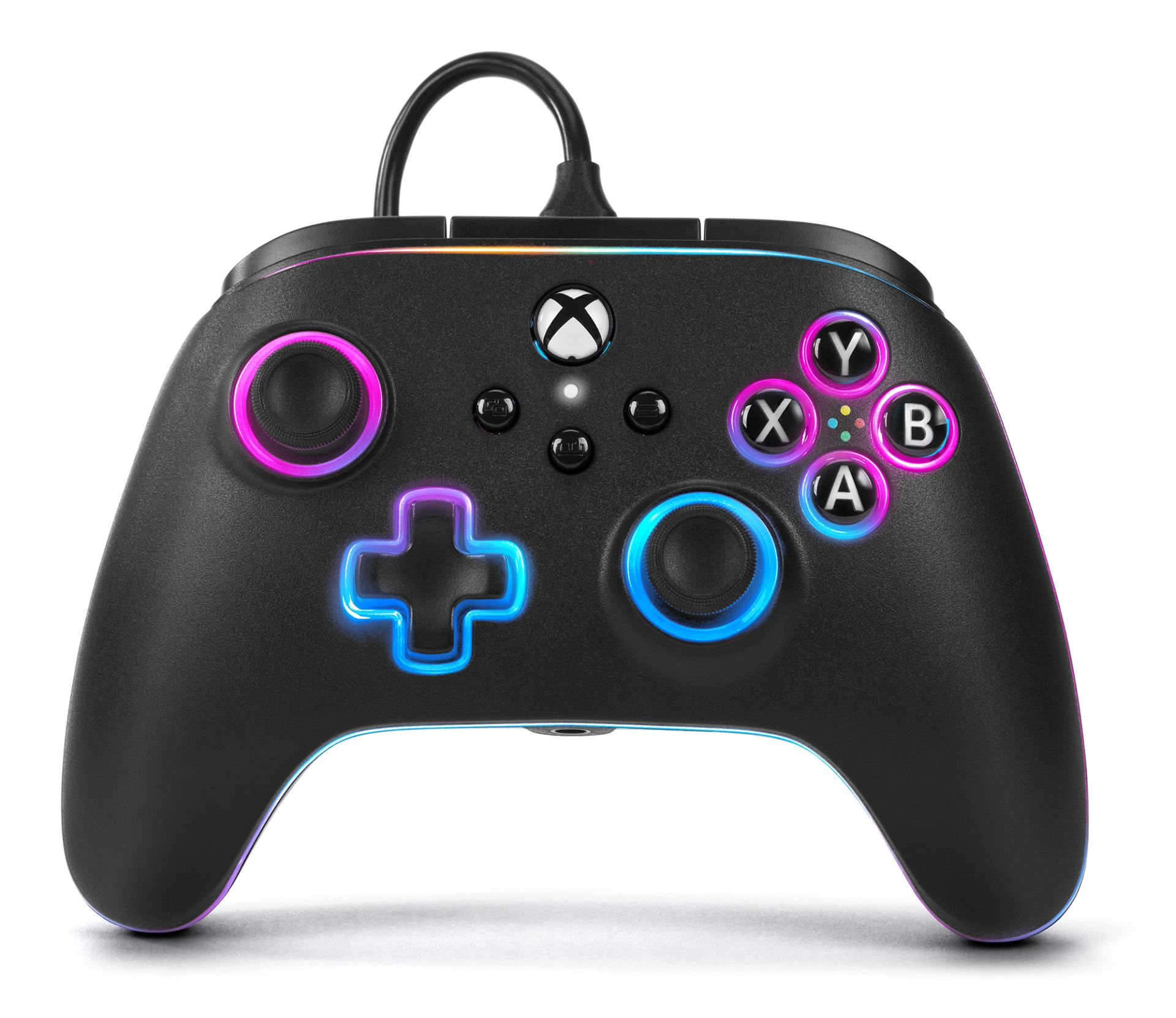 Czarny kontroler Xbox ze świecącymi niebieskimi i różowymi akcentami oraz kablem.
