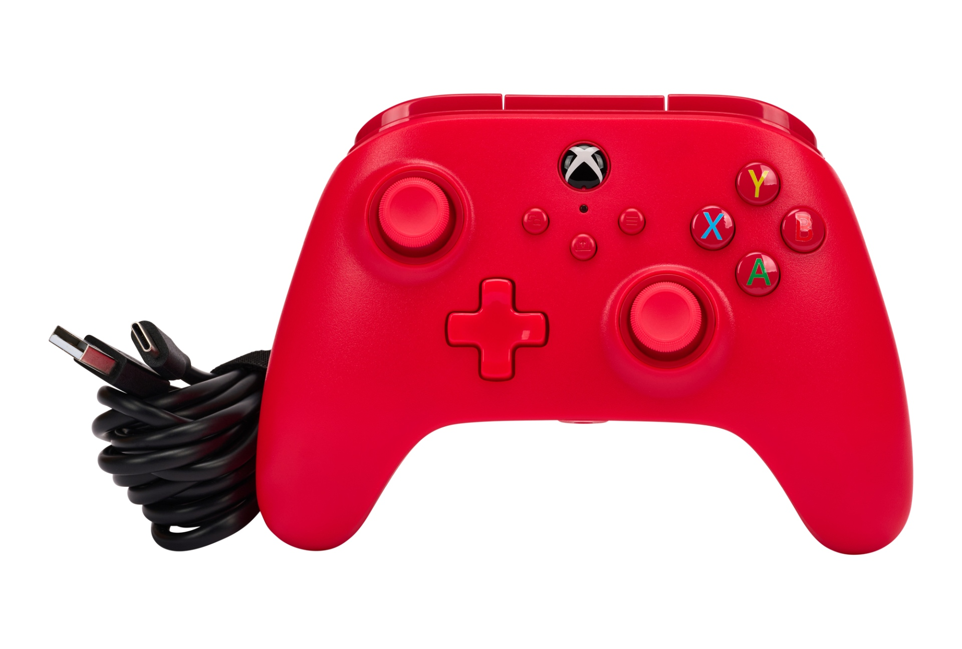 Ein roter Xbox-Controller mit schwarzem Kabel liegt auf weißem Hintergrund.