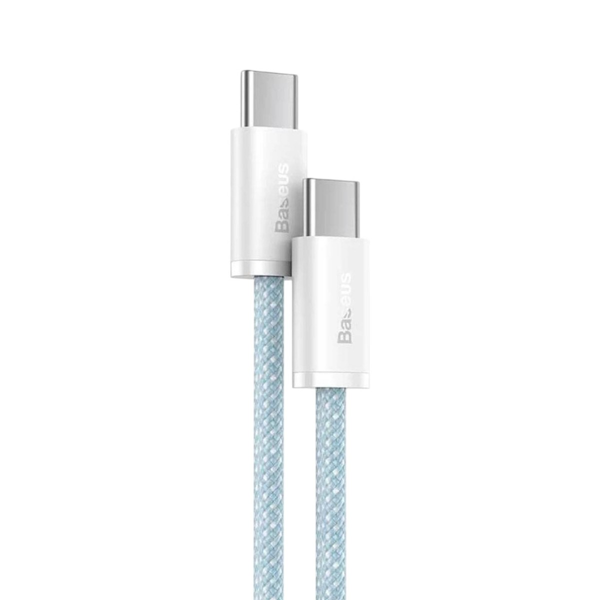 Due cavi USB-C bianchi con treccia blu sono uno accanto all'altro.