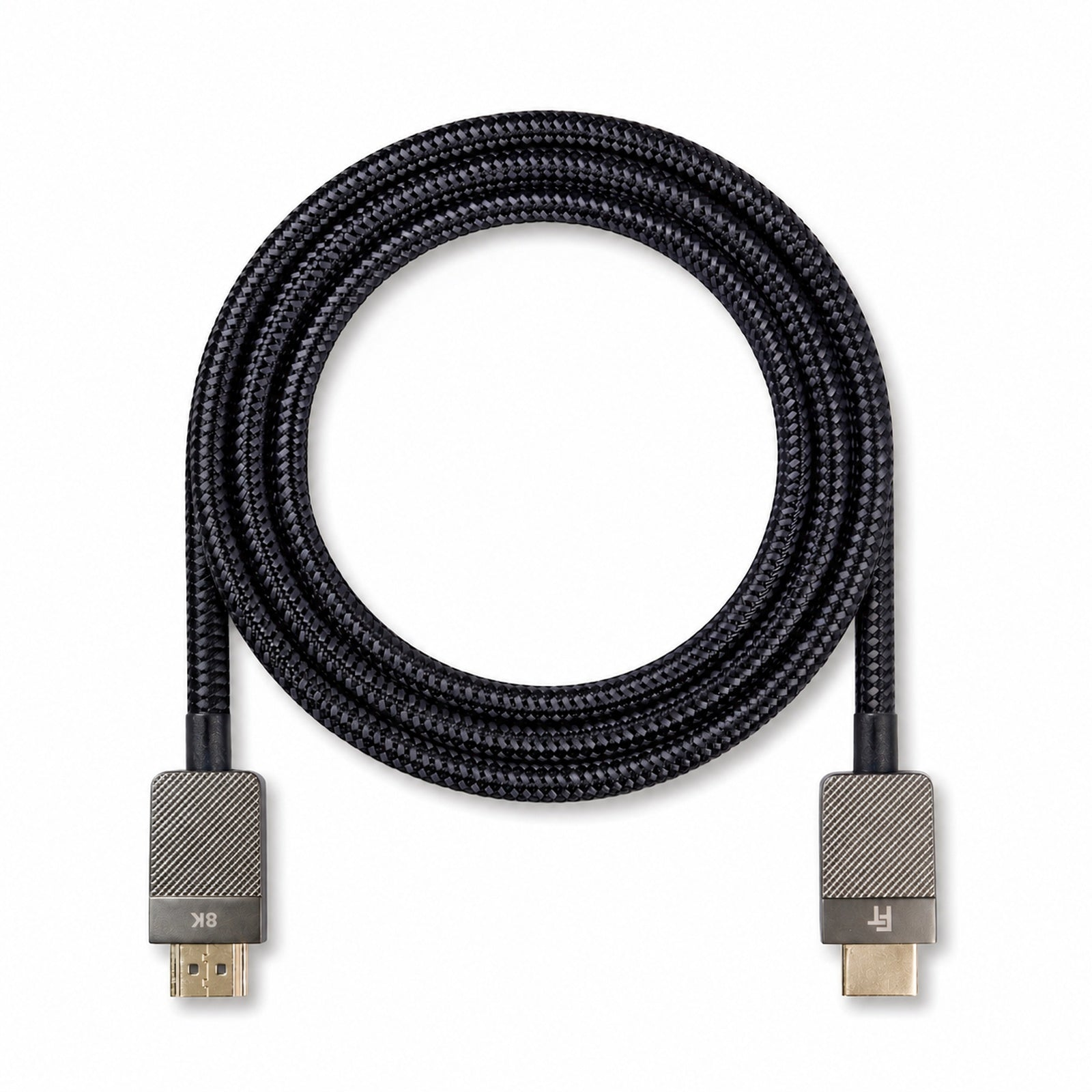 Schwarzes HDMI-Kabel mit 8K-Aufdruck und texturierten Anschlüssen, auf weißem Hintergrund.