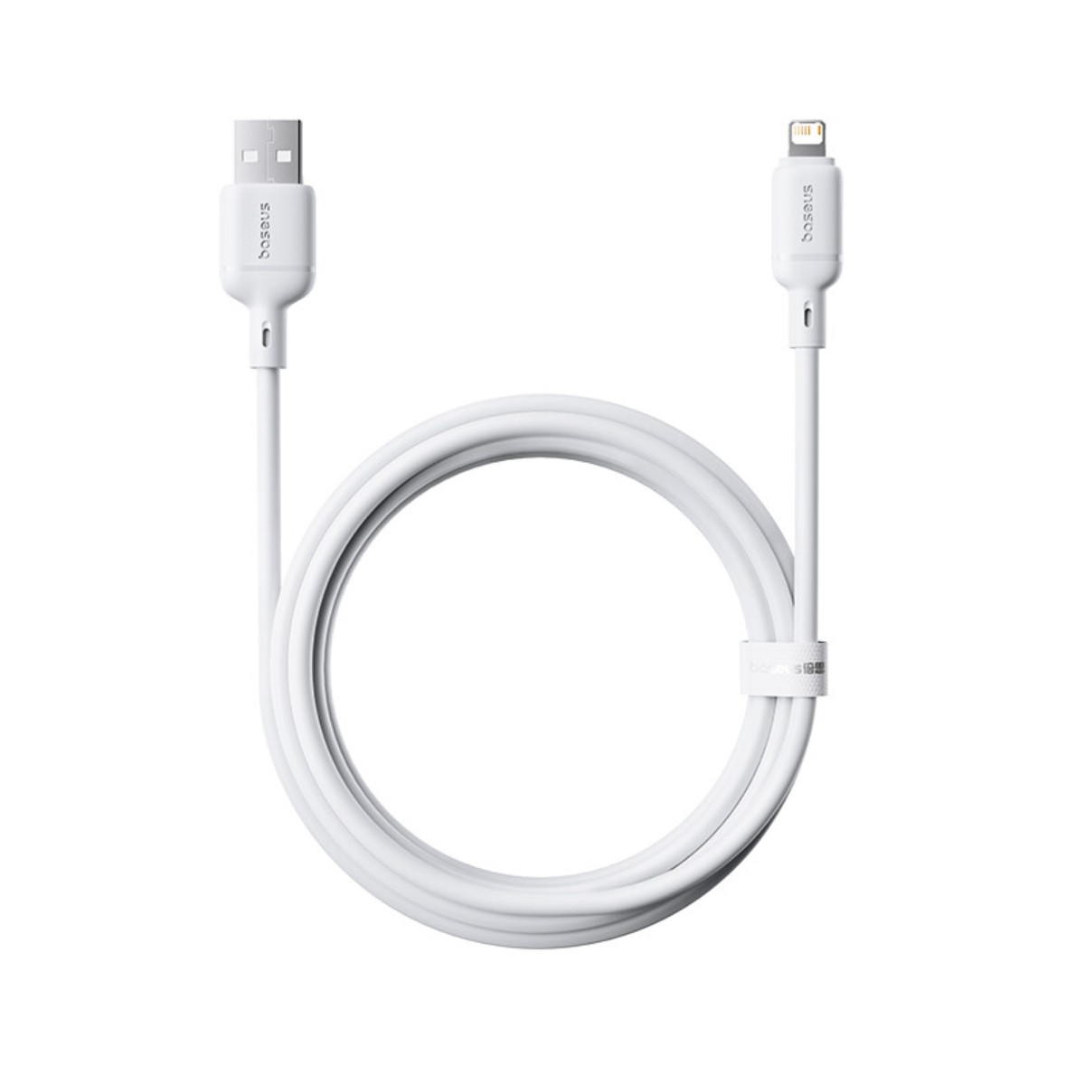 Un cavo Baseus da USB-C a Lightning bianco è arrotolato su sfondo bianco.