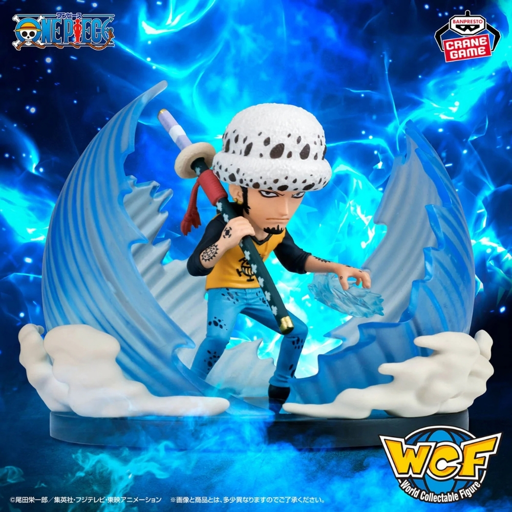 Eine Figur von Law aus One Piece mit einem Schwert und blauen Wellen.