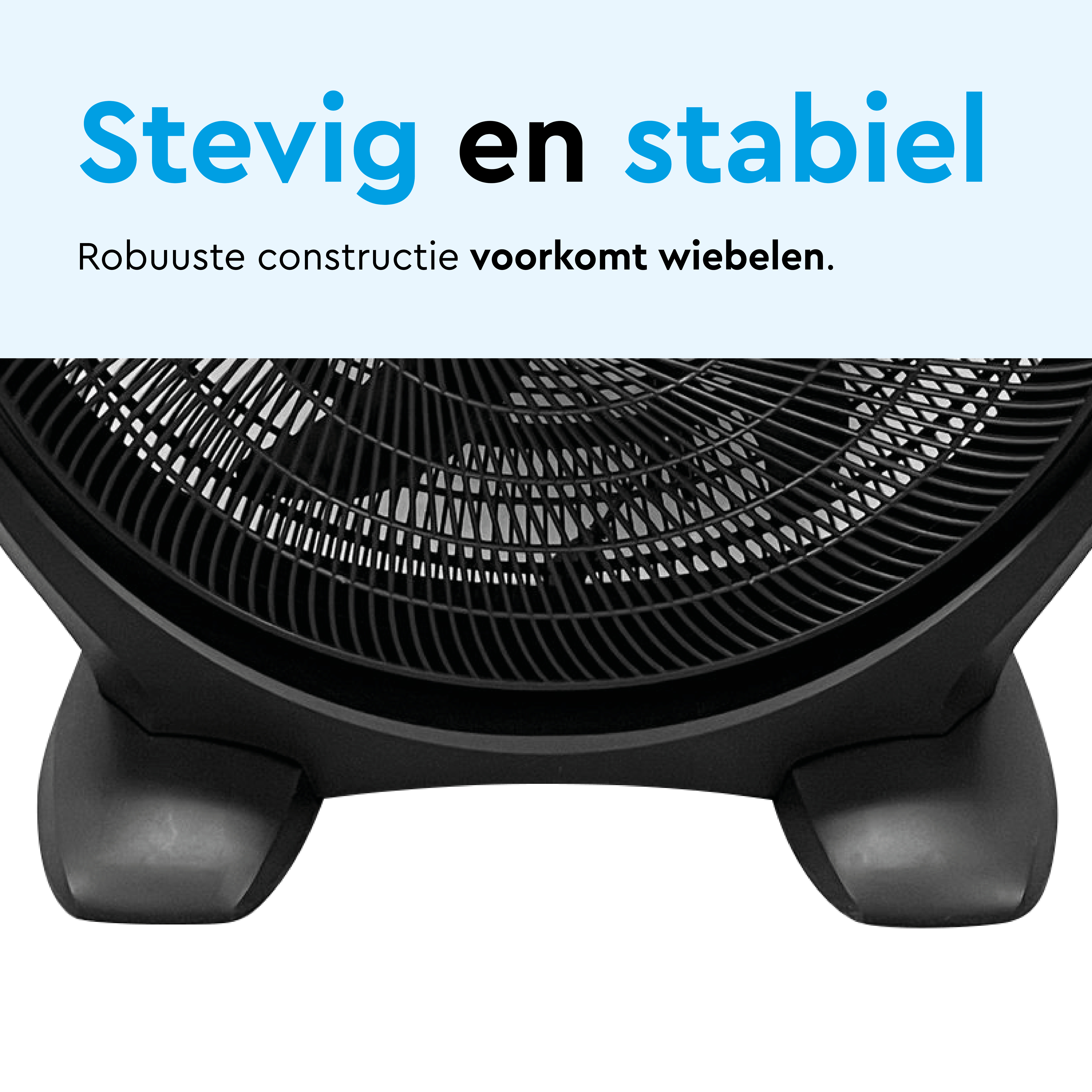 Zwarte ventilator met stabiele voet en tekst.