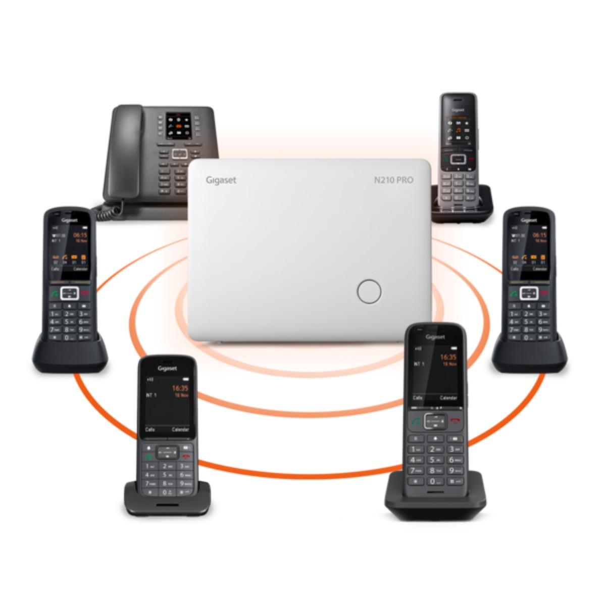 Un Gigaset N210 PRO con telefoni cordless e un telefono da scrivania.