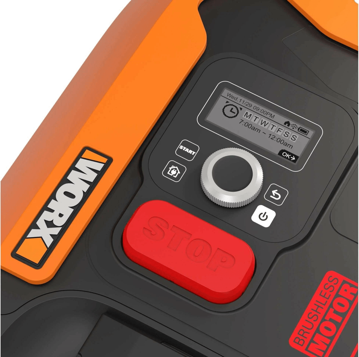 Orange und schwarzer Mähroboter mit rotem Stoppknopf und LCD-Display.