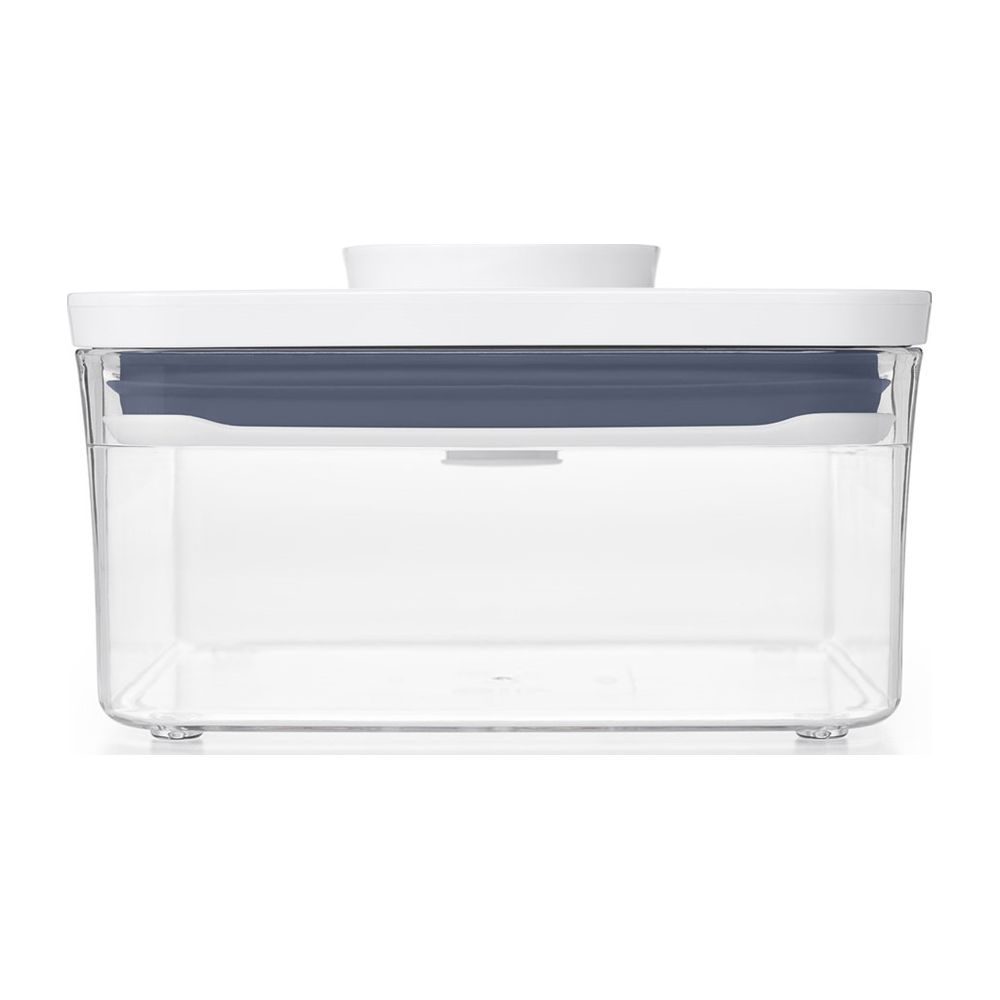 Contenitore rettangolare trasparente per alimenti con coperchio bianco e guarnizione blu.
