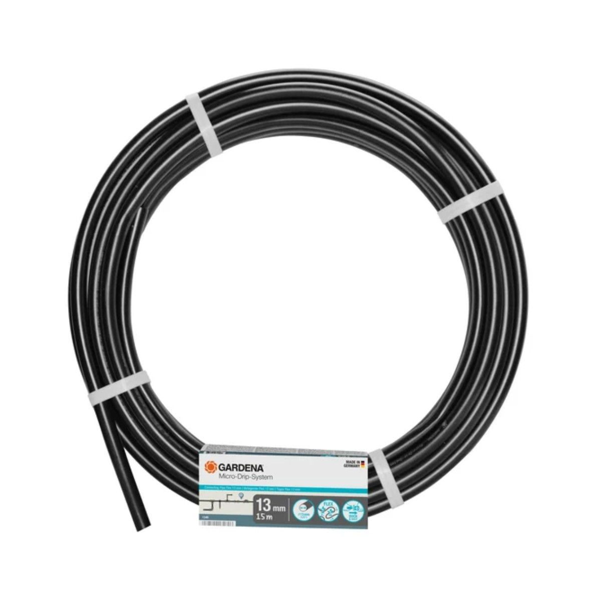 Tubo nero arrotolato con etichetta Gardena, diametro 13 mm.