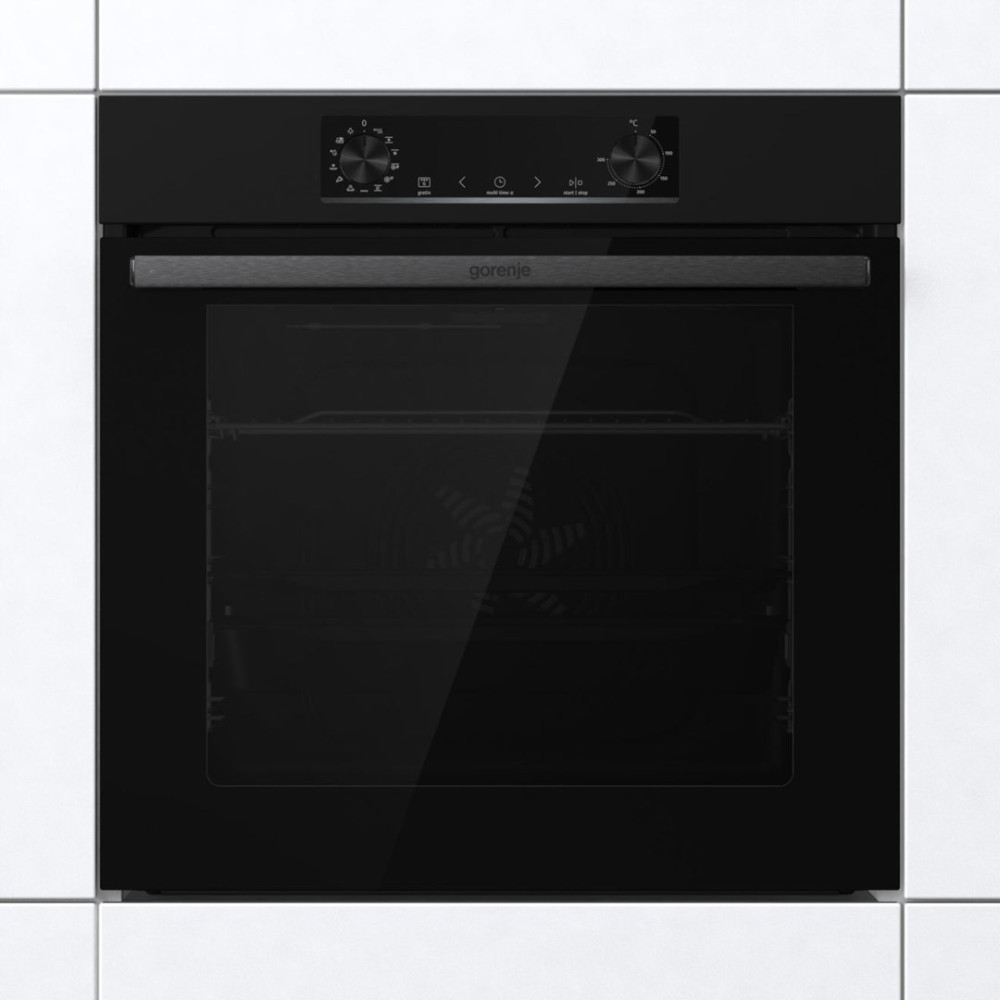 Nowoczesny czarny piekarnik Gorenje z przeszklonymi drzwiami i panelem cyfrowym.