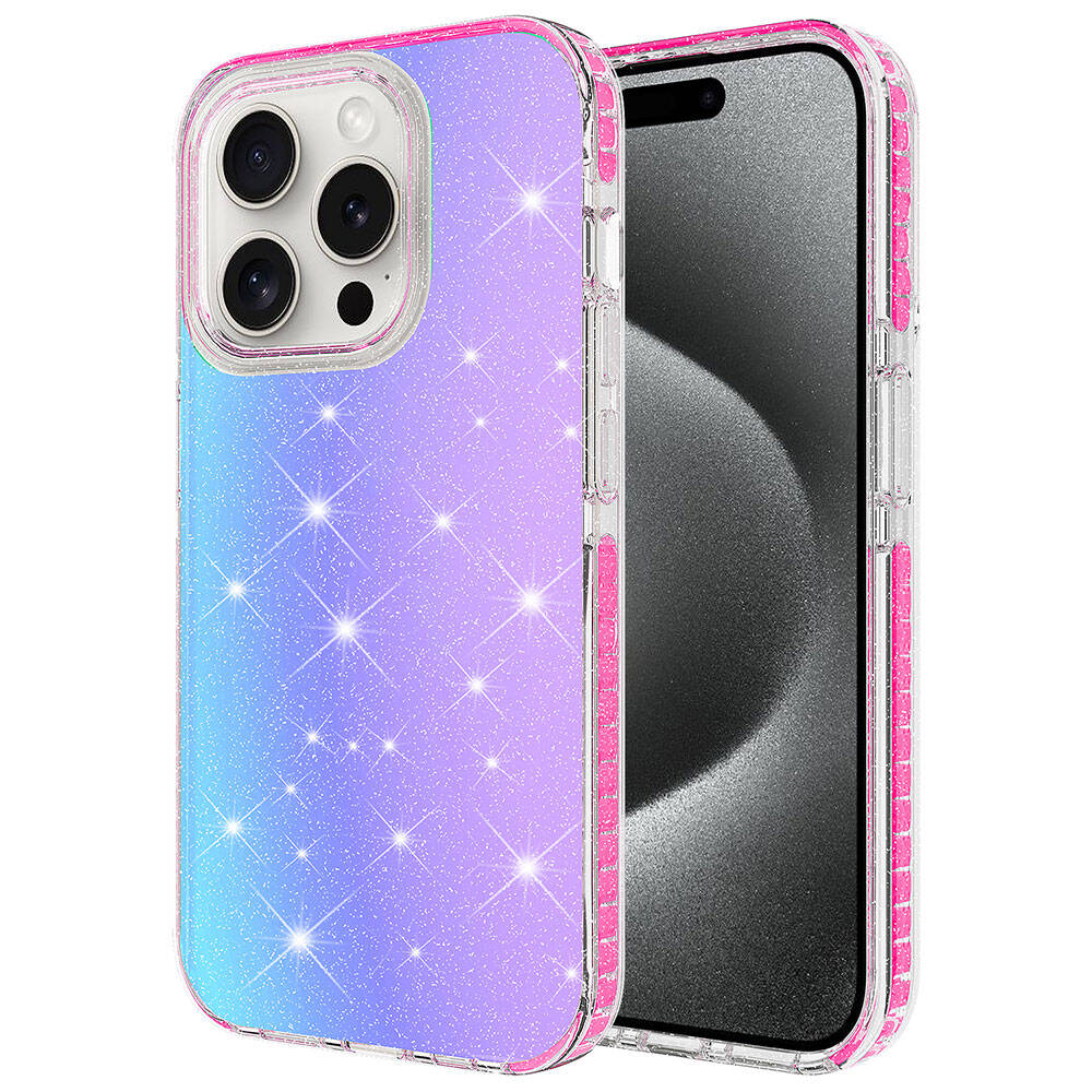 Pembe kenarlı, ışıltılı mavi-mor telefon kılıfı, bir akıllı telefonun yanında.