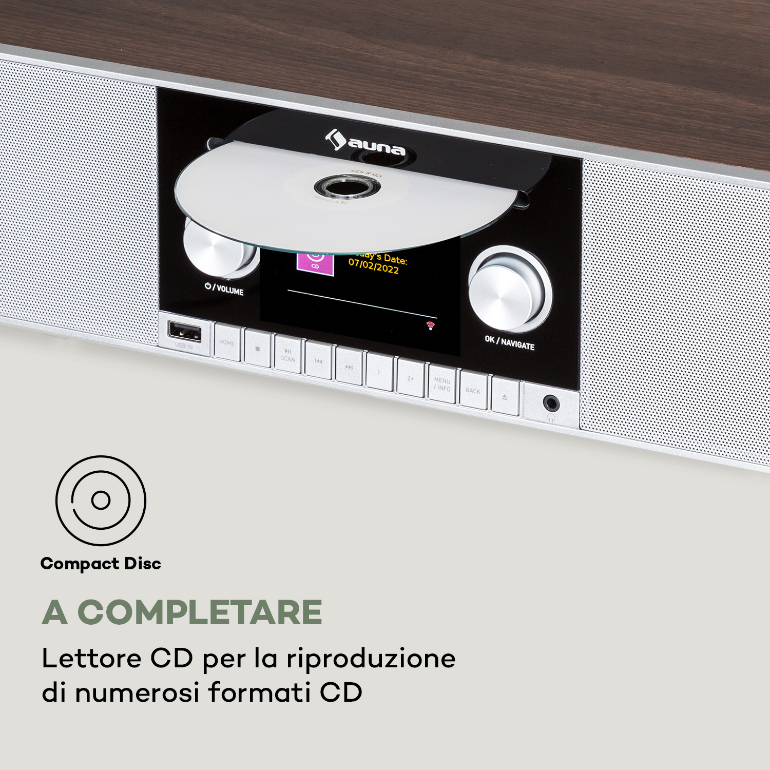 Ein modernes CD-Radio mit Holzoberfläche und silbernen Bedienelementen.