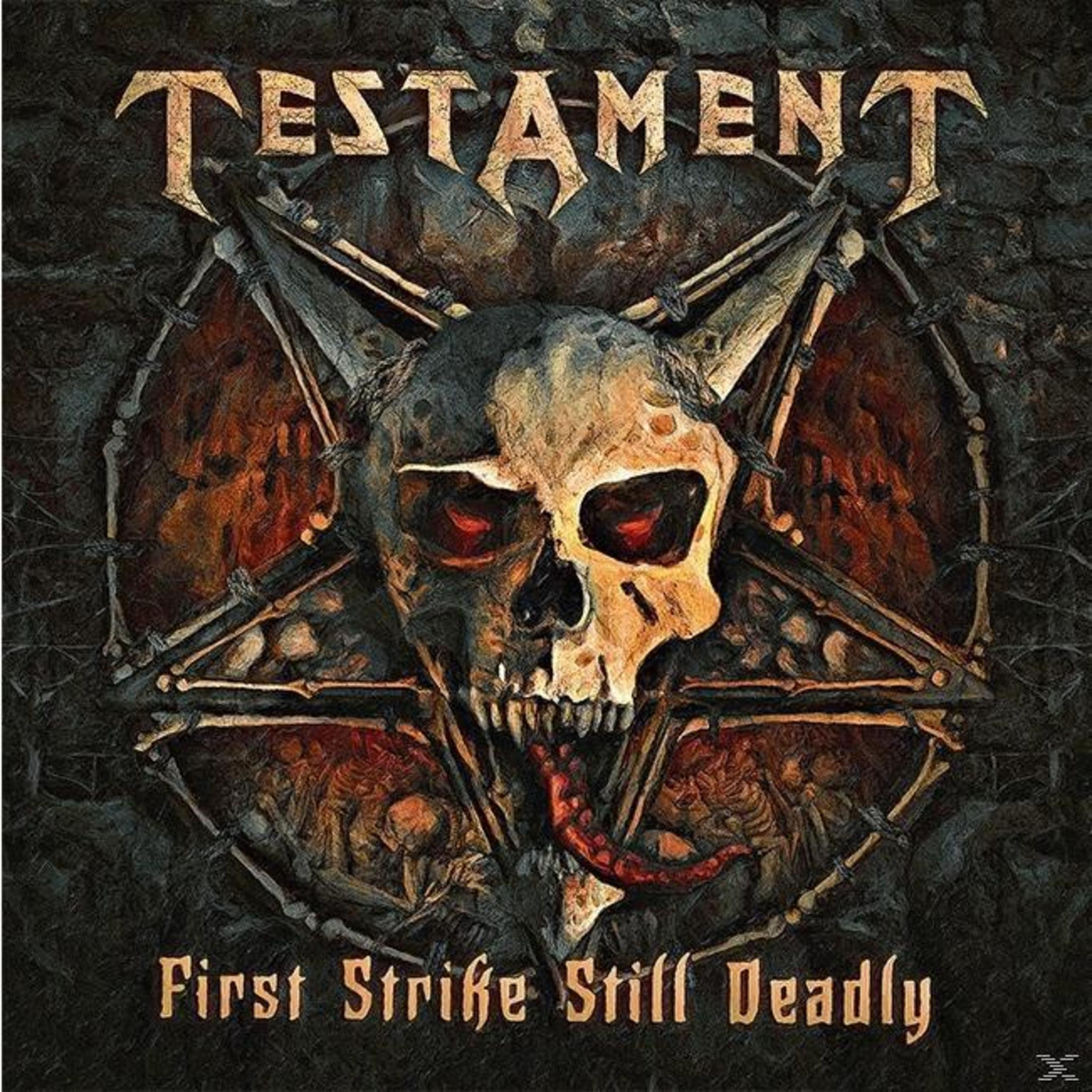 Een schedel met rode ogen komt tevoorschijn uit een pentagram. Bovenaan staat de bandnaam Testament.