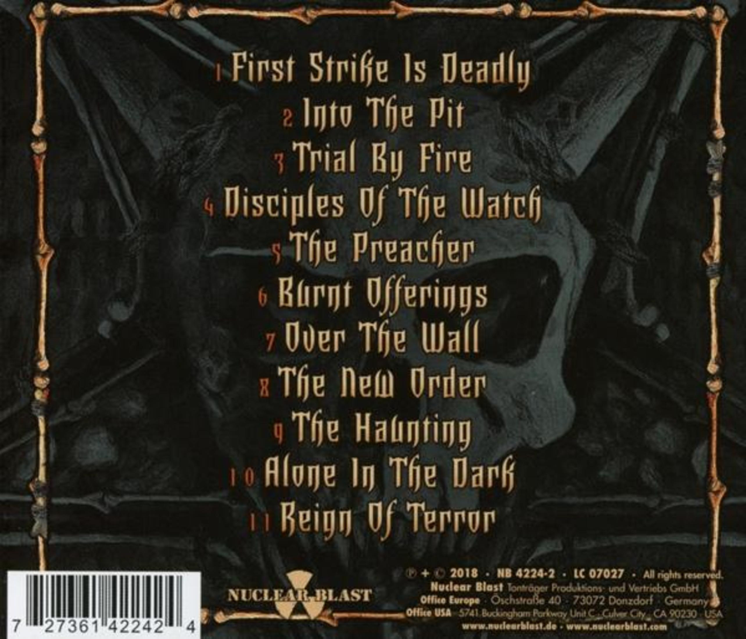 Album-tracklist met skelet- en schedelmotief.