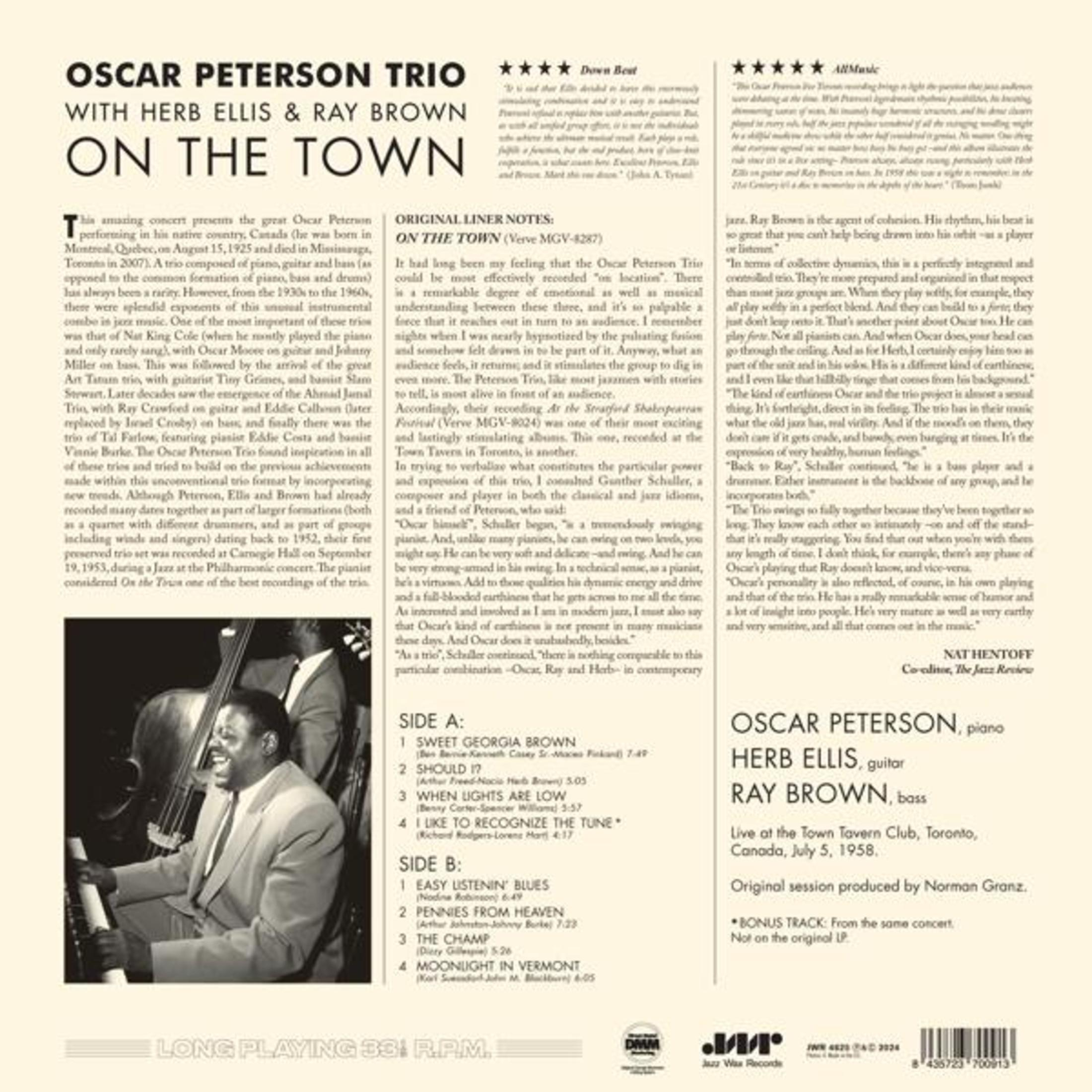 Portada del álbum con Oscar Peterson Trio, lista de canciones y críticas.