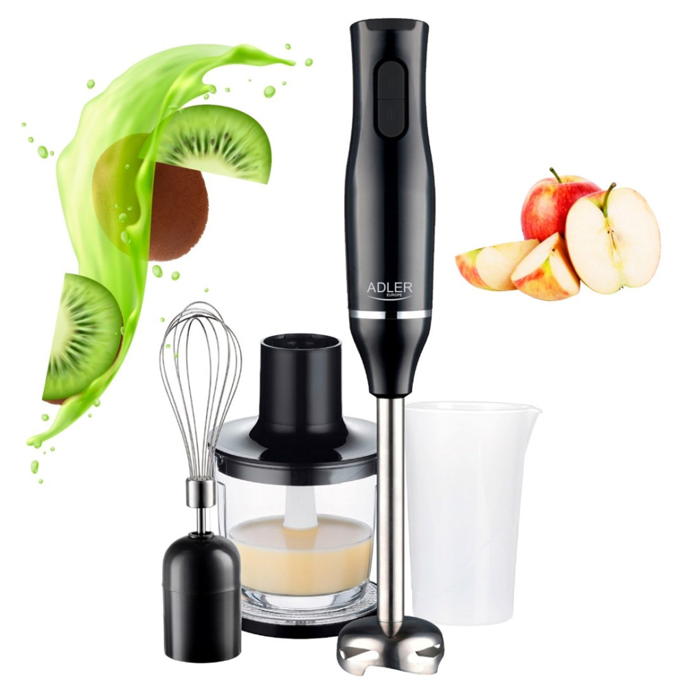 Czarny blender ręczny z trzepaczką, siekaczem, kubkiem i owocami.