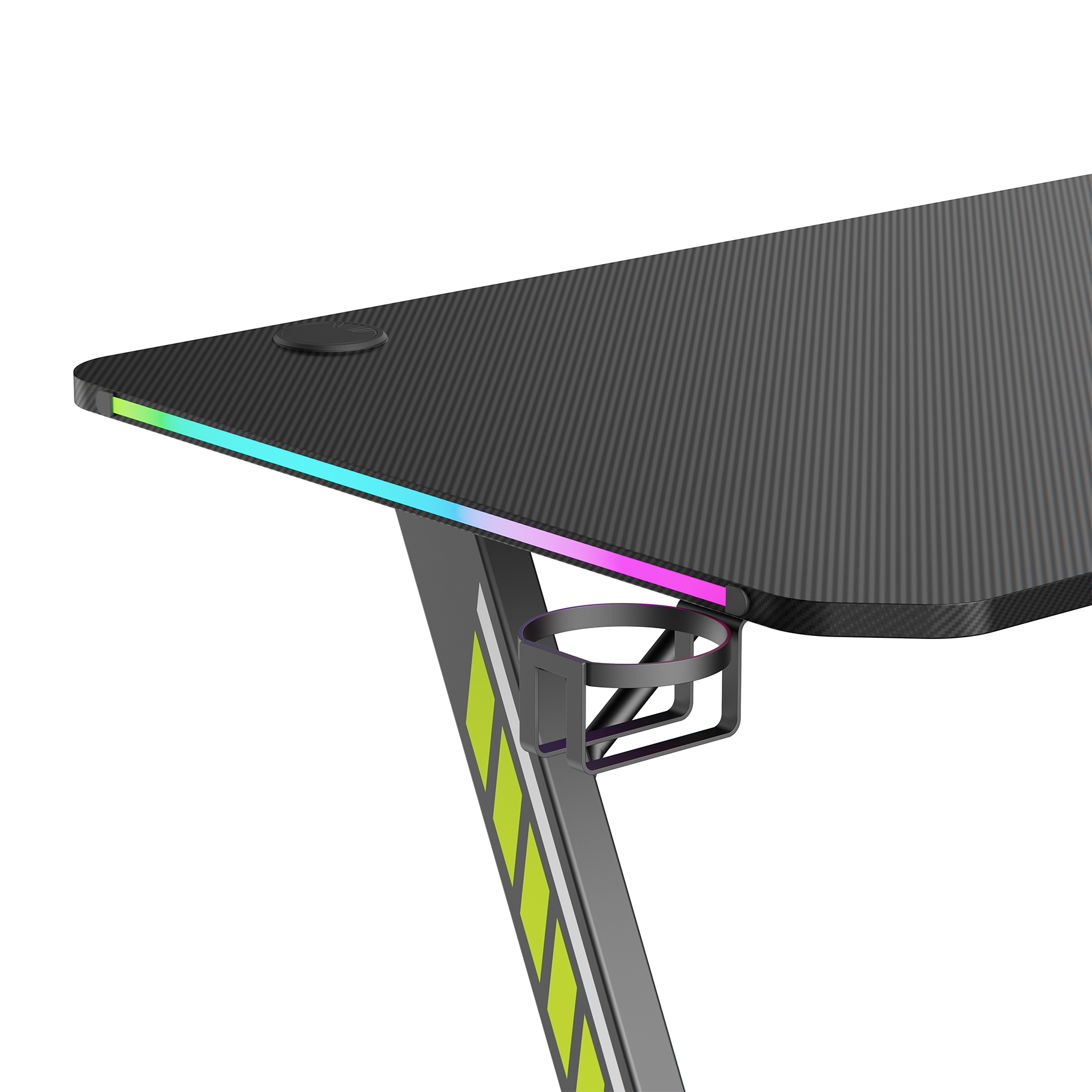 Una scrivania nera con texture carbonio, illuminazione RGB e portabicchieri.