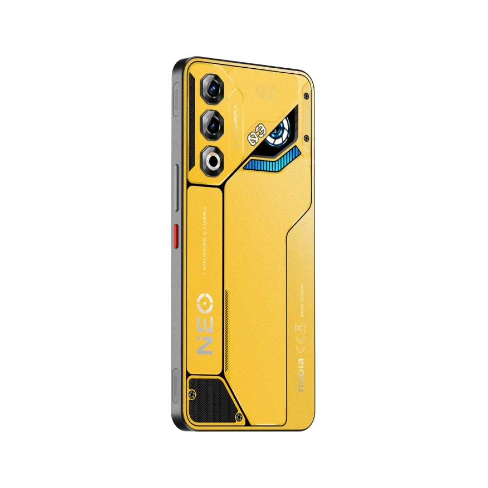 Smartphone giallo con tre fotocamere e un accattivante elemento di design blu e nero.
