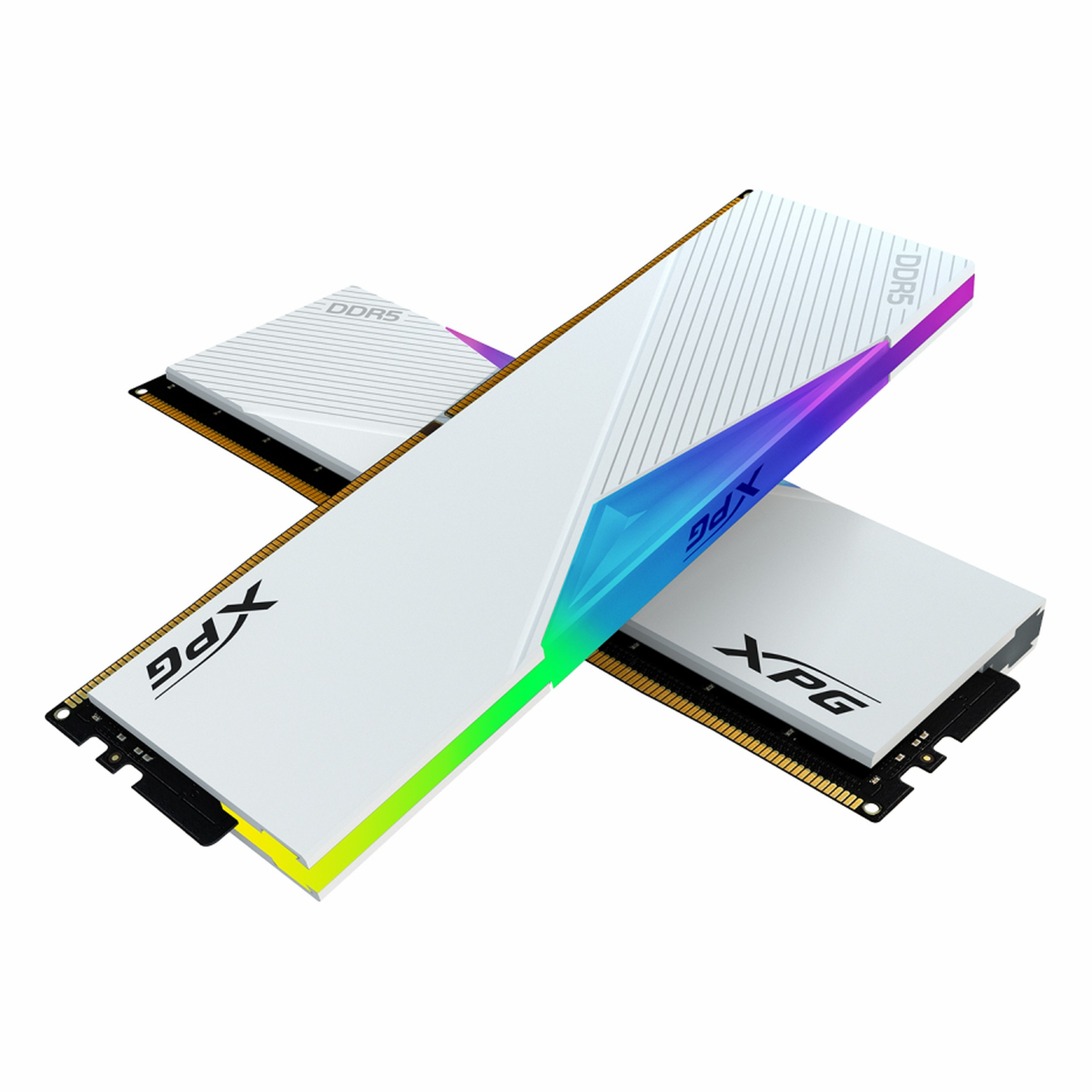 Due moduli RAM DDR5 bianchi con illuminazione RGB e logo XPG.