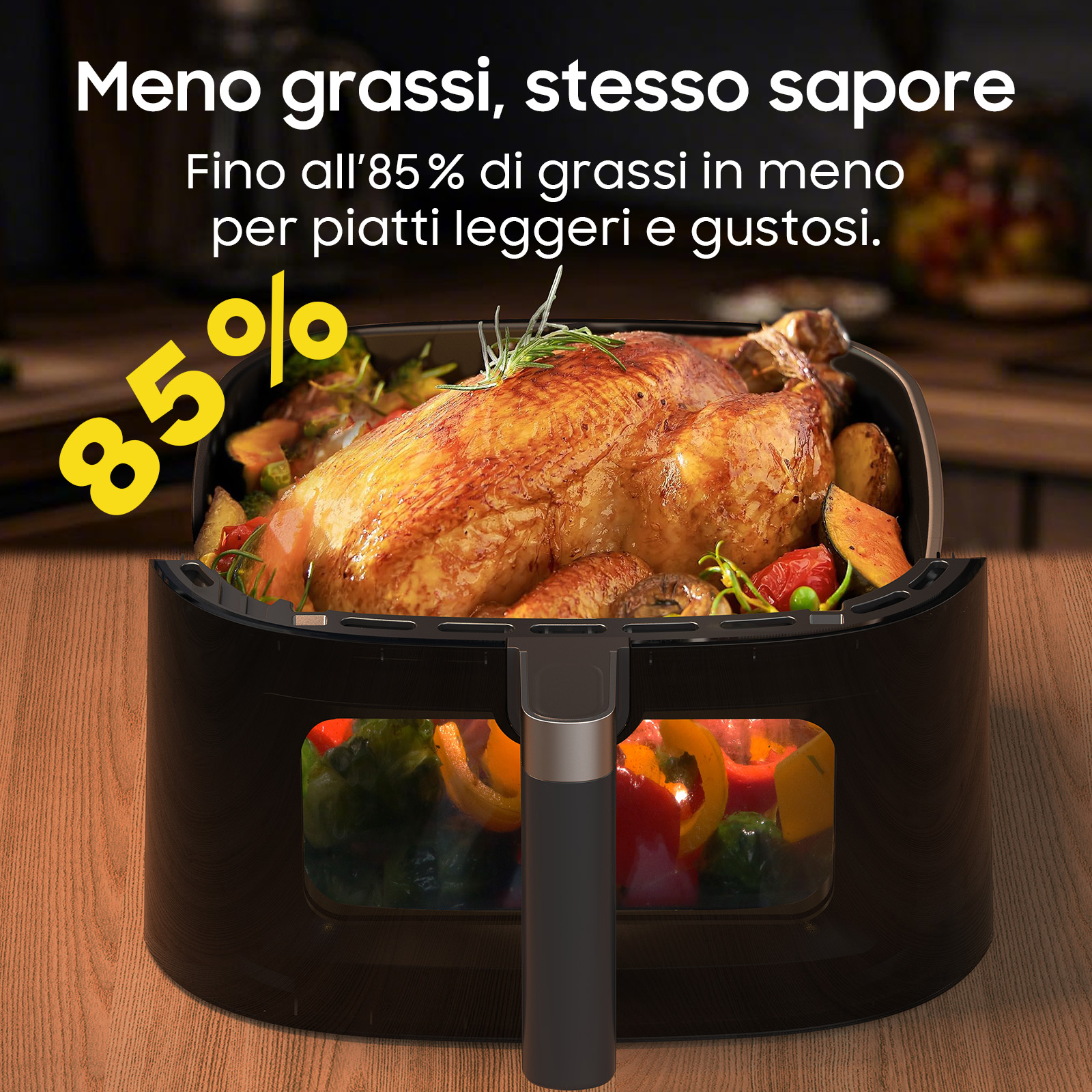 Un pollo arrosto e verdure in una friggitrice ad aria nera, 85% di grassi in meno.