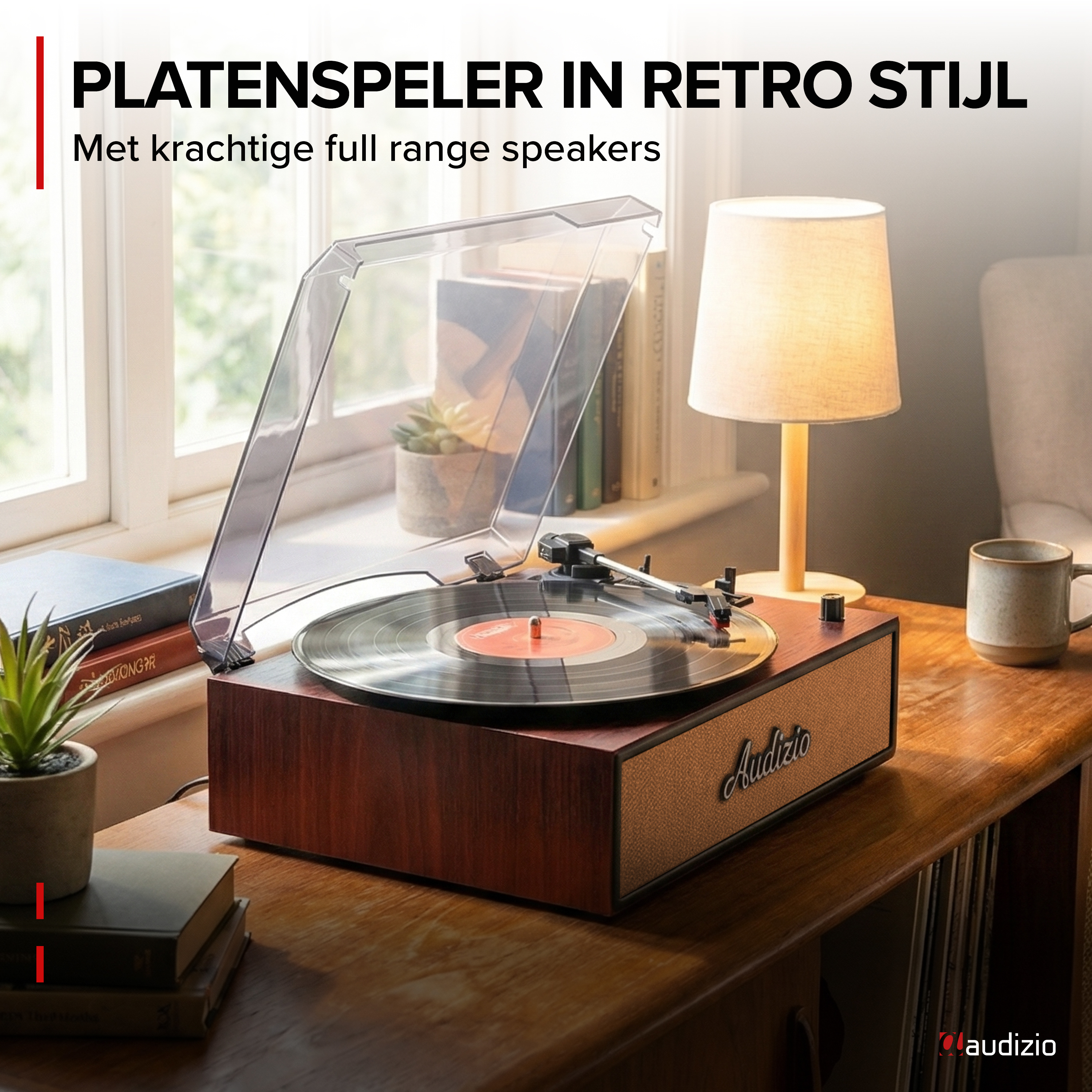 Un tocadiscos estilo retro sobre mesa de madera junto a ventana.