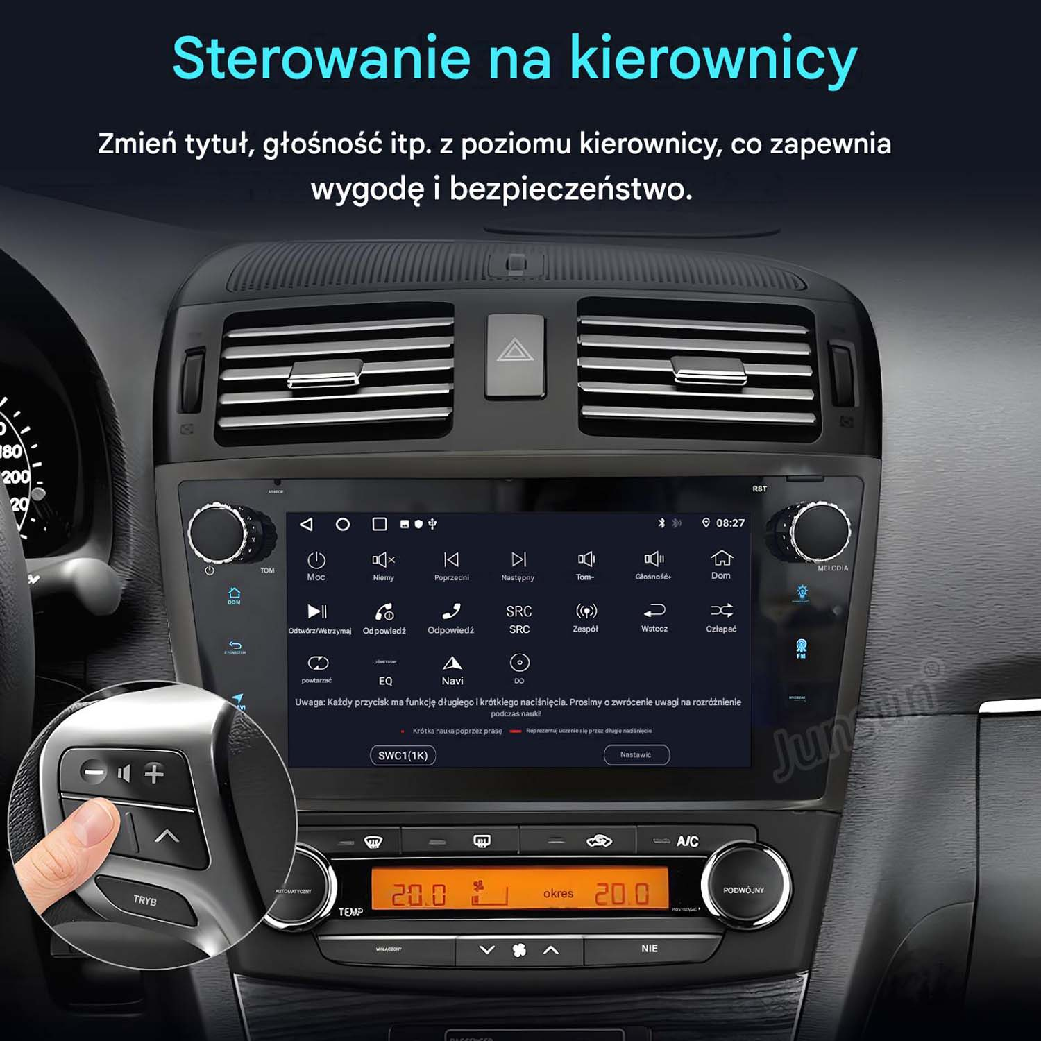 Zbliżenie na przyciski kierownicy samochodu i ekran systemu multimedialnego.