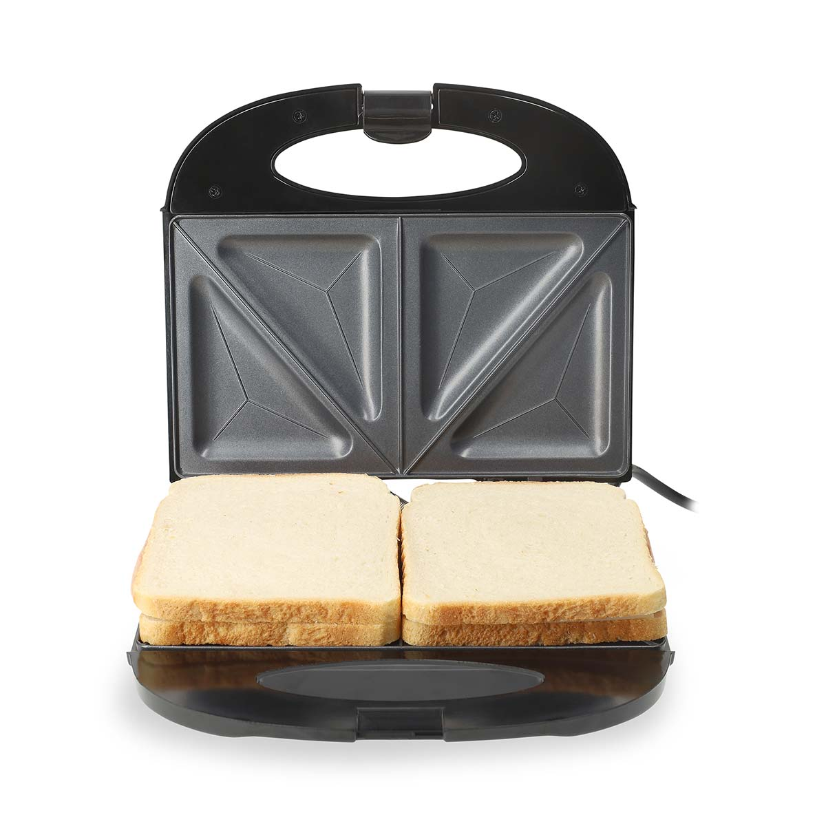 Een open tosti-ijzer met vier sneetjes witbrood erin.