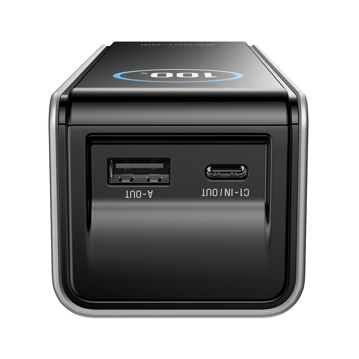 Power bank nero con porte USB-A e USB-C e indicatore di carica al 100%.
