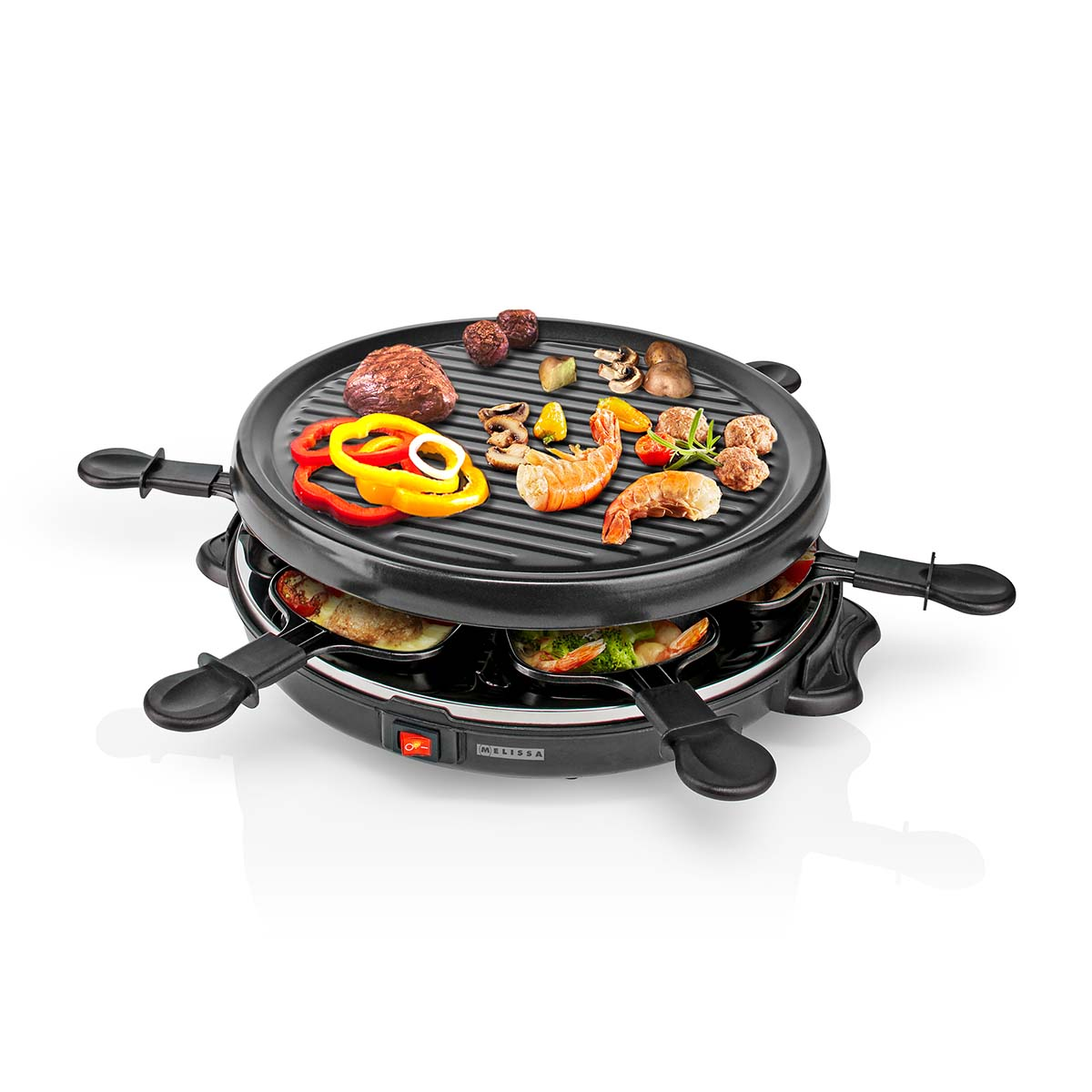 Czarny grill raclette z jedzeniem: mięso, krewetki, papryka, grzyby, klopsiki.