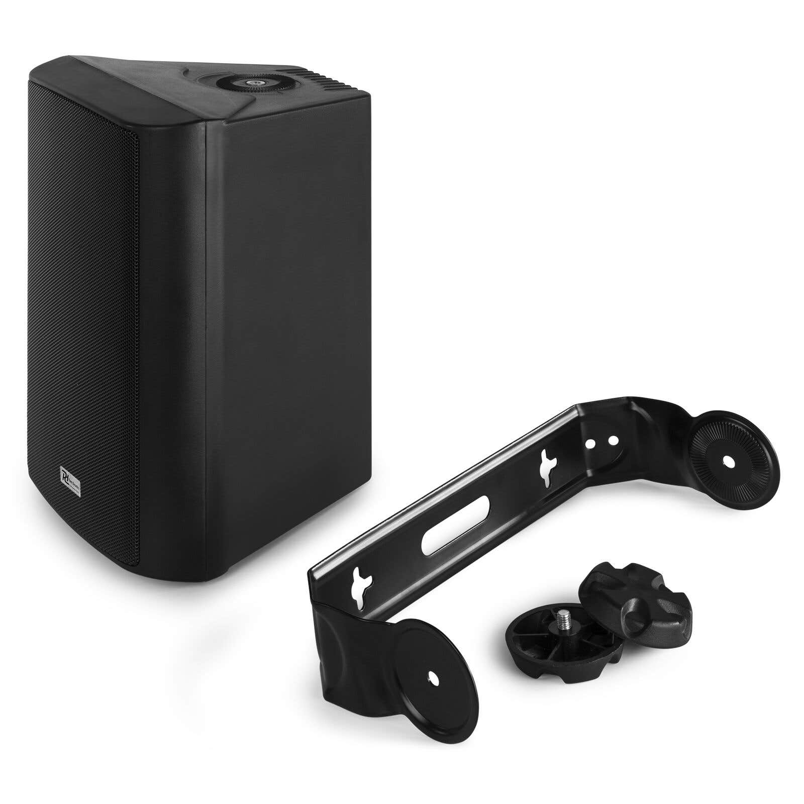 Altavoz negro con soporte de pared y accesorios sobre fondo blanco.