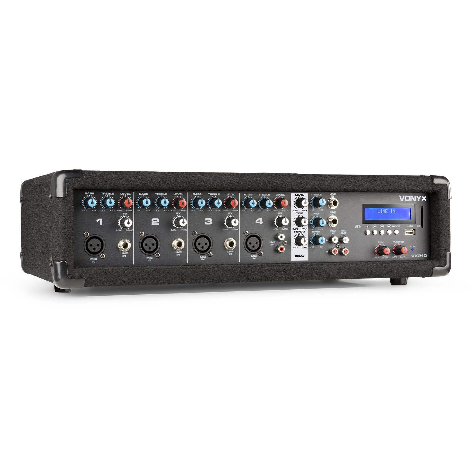 Un amplificador mezclador Vonyx VX210 negro con múltiples perillas y puertos.