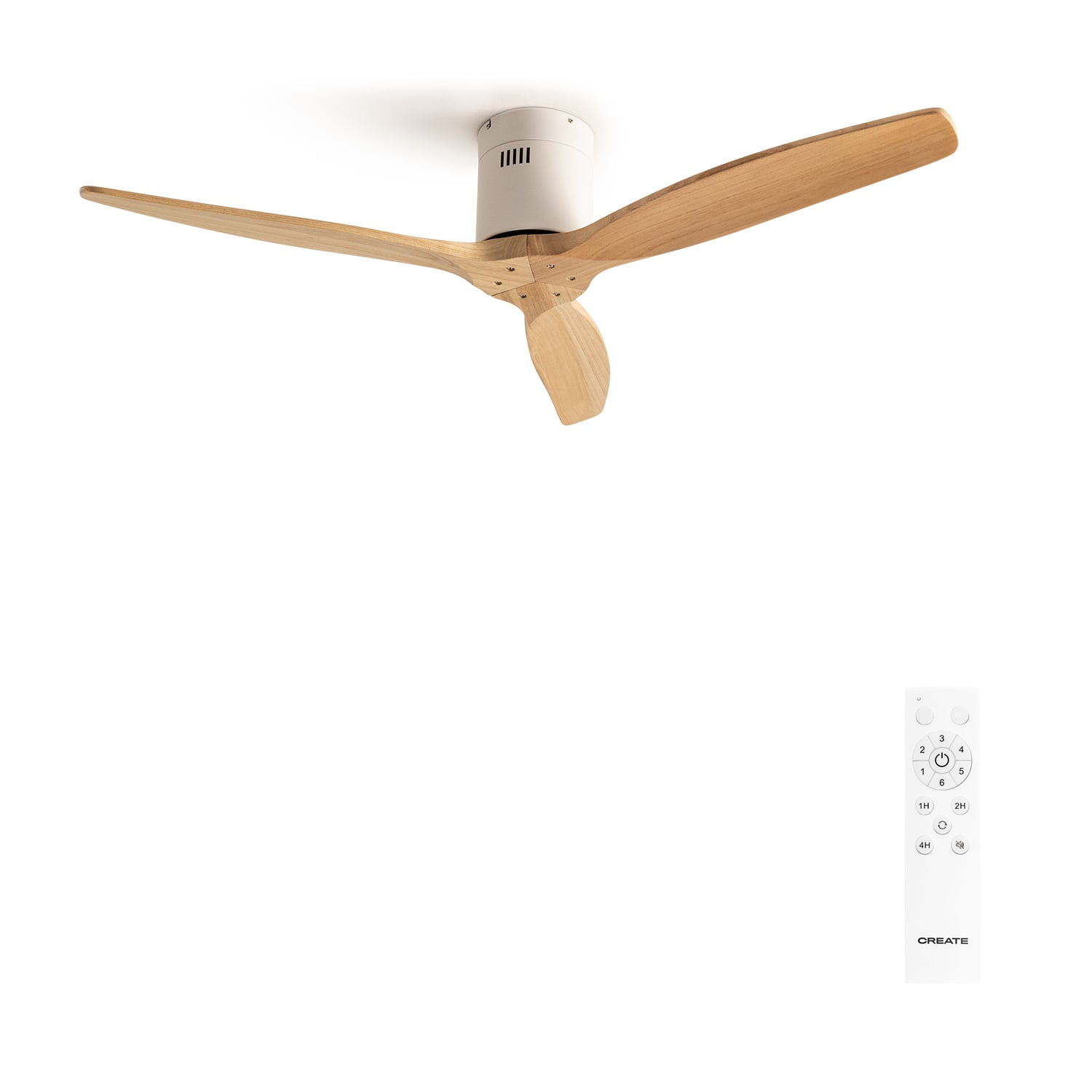 Un ventilador de techo blanco con tres aspas de madera y un mando.