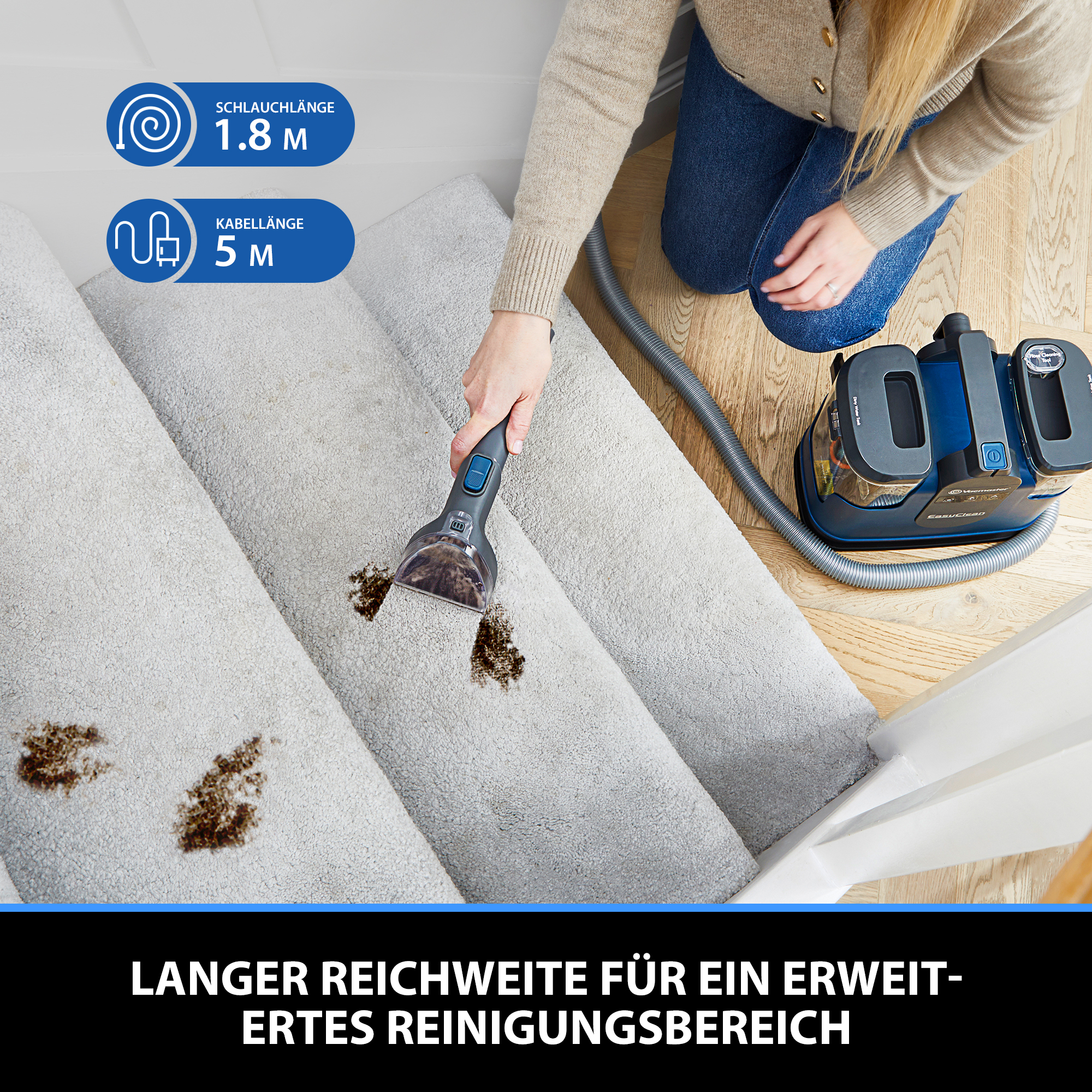 Eine Person reinigt Treppenstufen mit einem Schmutz- und Fleckenentferner.