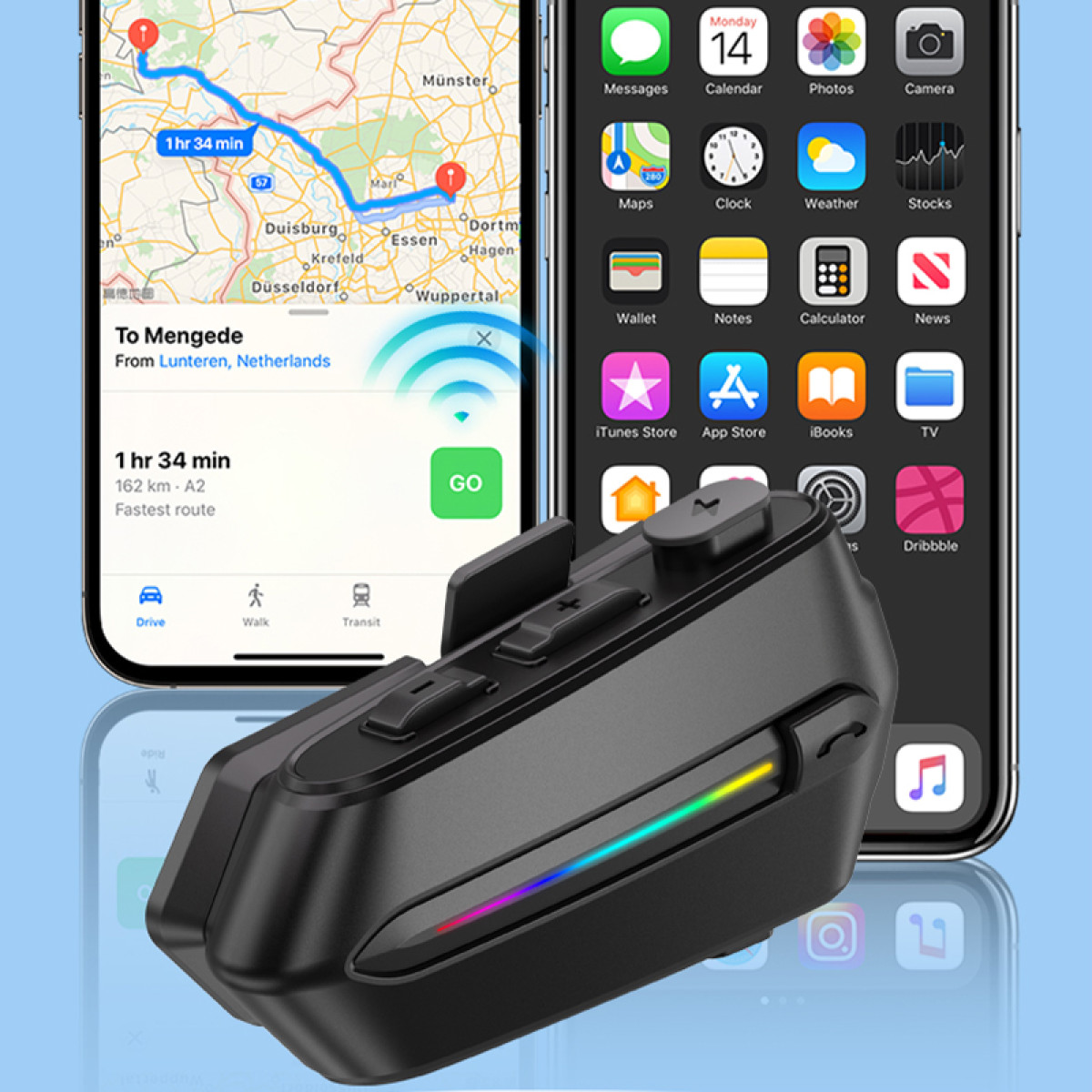 Ein schwarzes Navigationsgerät liegt vor zwei iPhones mit Karten- und App-Ansichten.