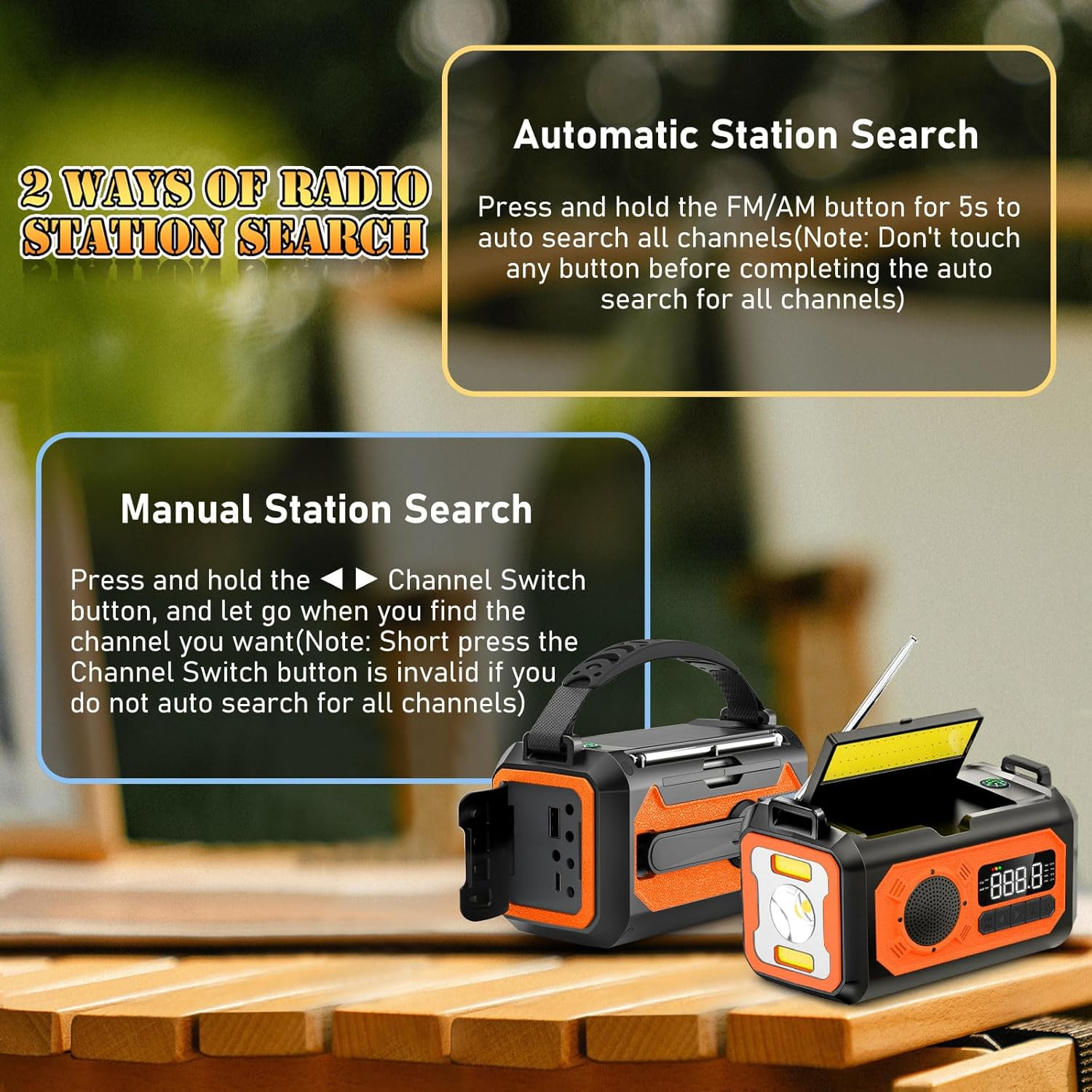 Zwei orangefarbene Radios mit Griffen und Antennen auf Holztisch. Anleitung für Suche.